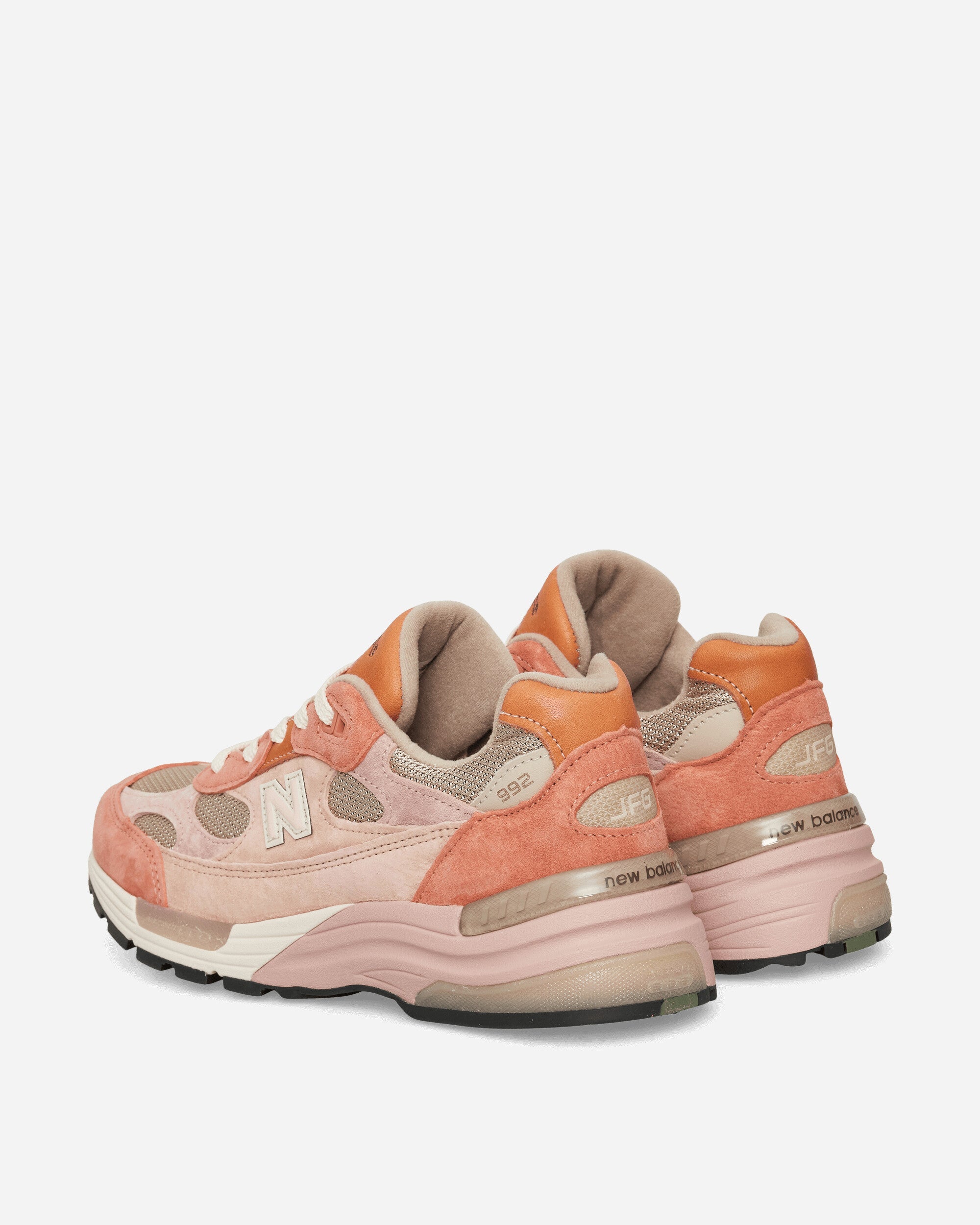 Joe Freshgoods 992 Sneakers Rose Smoke New balance оригінал – Купити в Україні – збільшений вид - NEW BALANCE