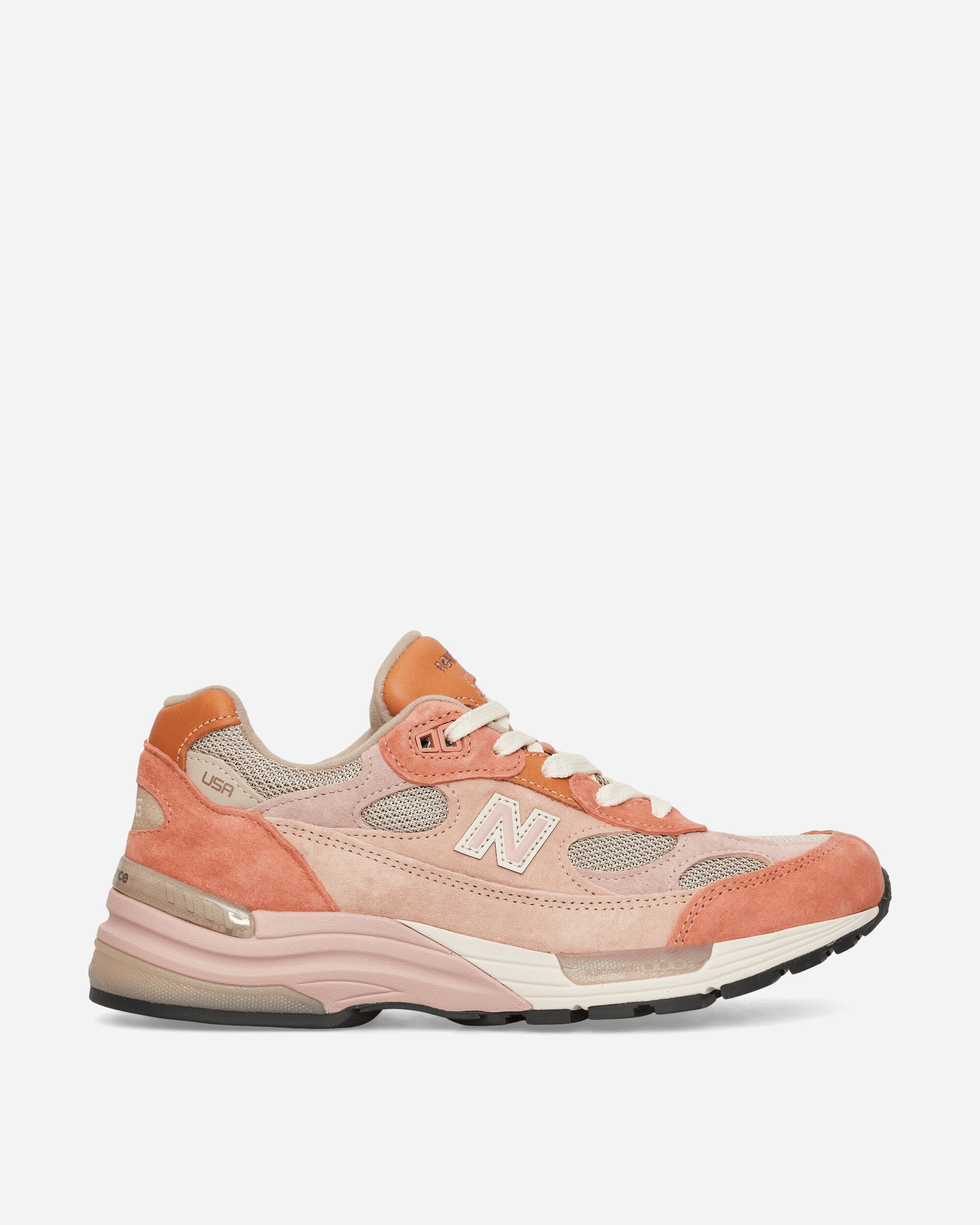 Joe Freshgoods 992 Sneakers Rose Smoke New balance оригінал – Купити в Україні – боковий вид - NEW BALANCE