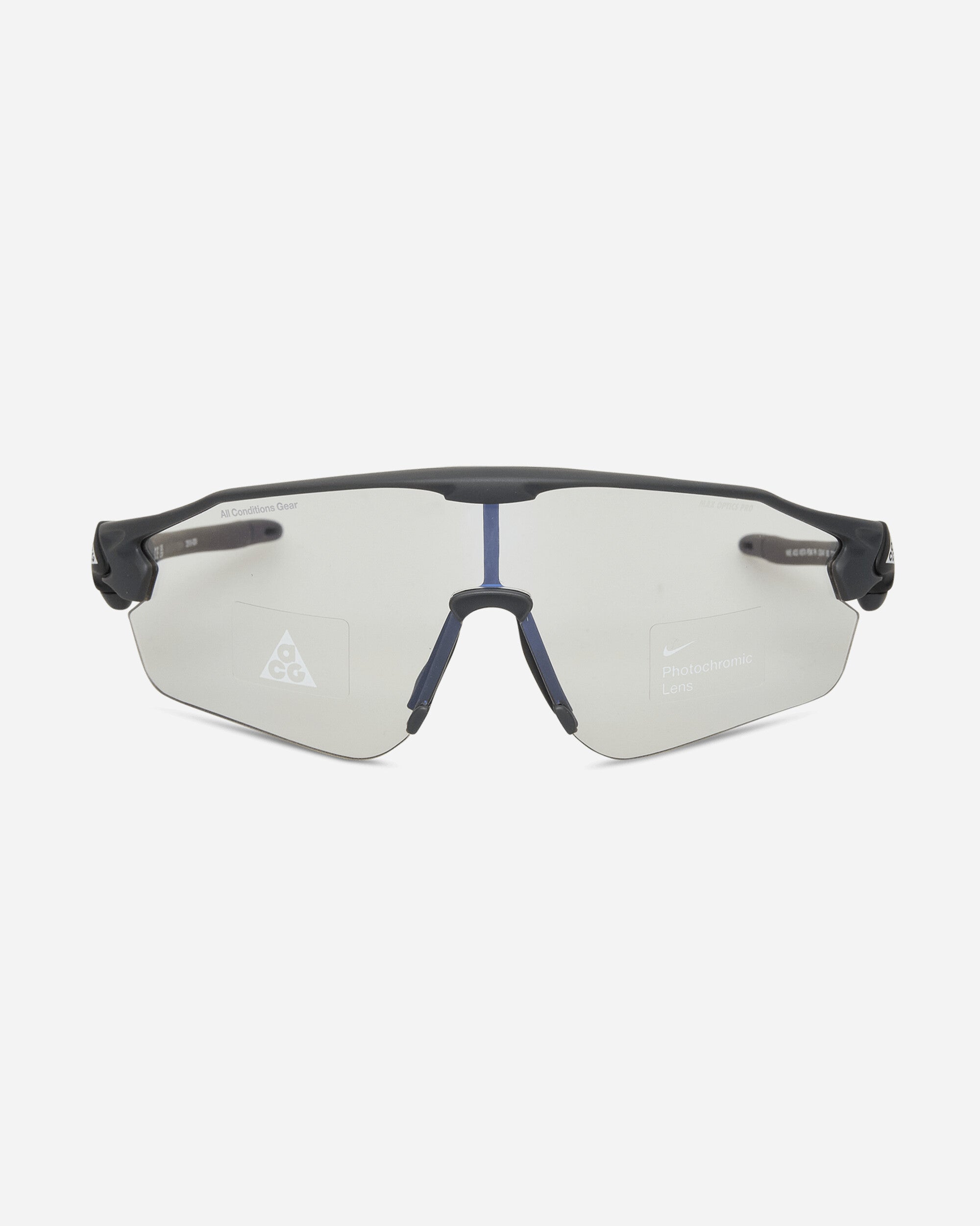 Acg Vista Vert Photochromic Sunglasses Anthracite Nike – Гарантія оригінальності – вид ззаду - NIKE