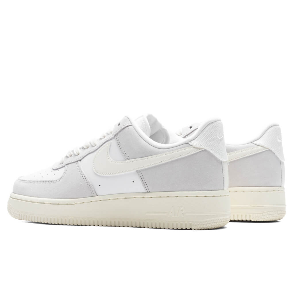 Оригінальна Air Force 1 Lv8 Nike – детальний вид
