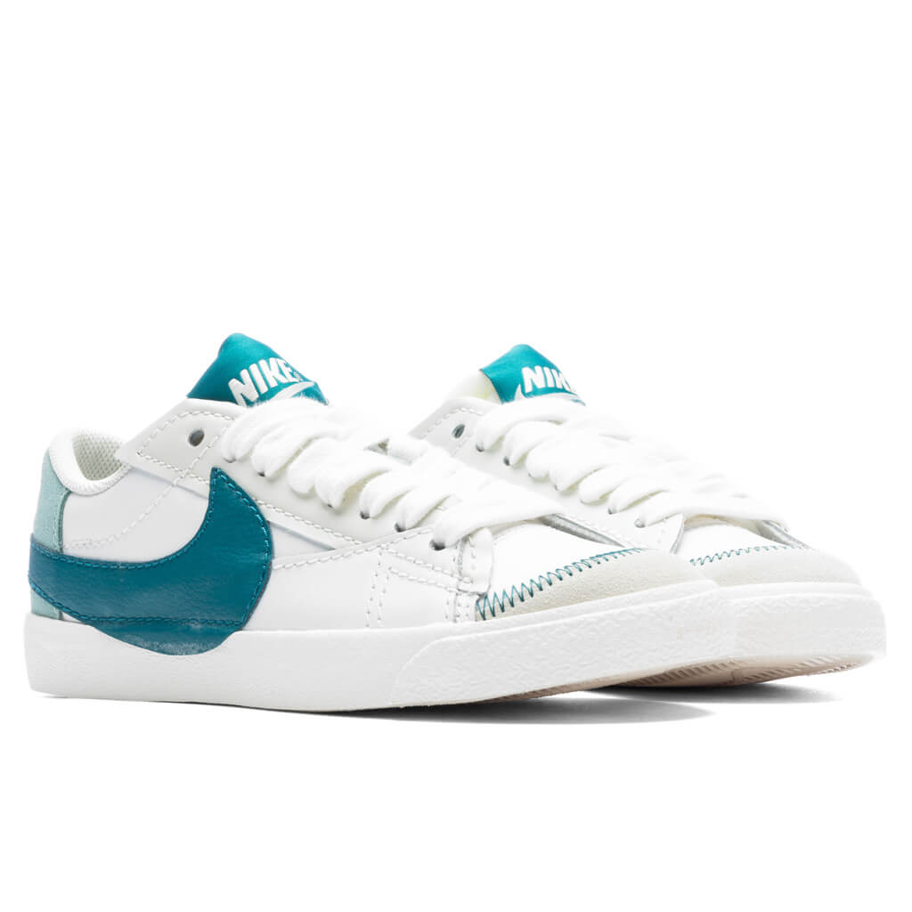 Оригінальна Womens Blazer Low 77 Jumbo Nike – вид ззаду
