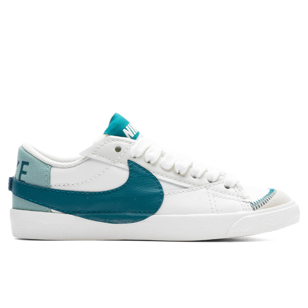 Оригінальна Womens Blazer Low 77 Jumbo Nike – боковий вид