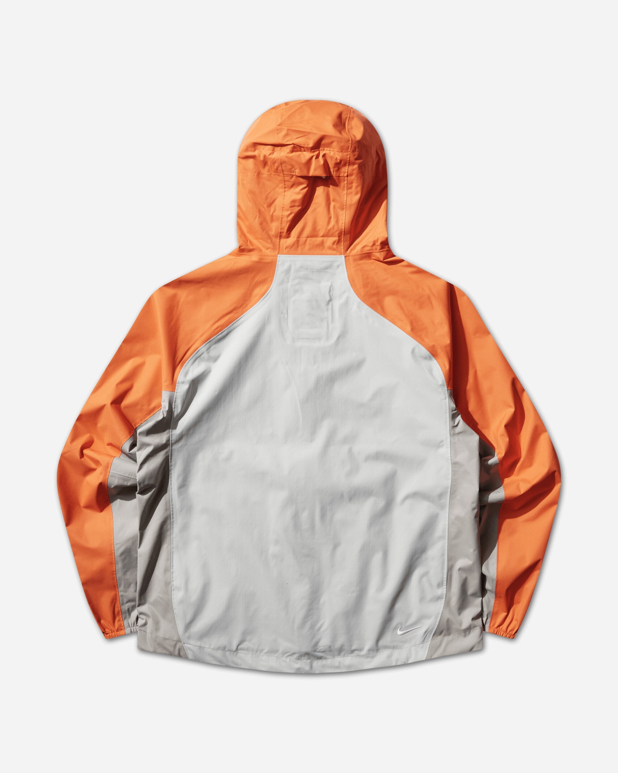 Womens Acg Phantazma Storm-Fit Adv Jacket Safety Orange Nike оригінал – Купити в Україні – вид ззаду