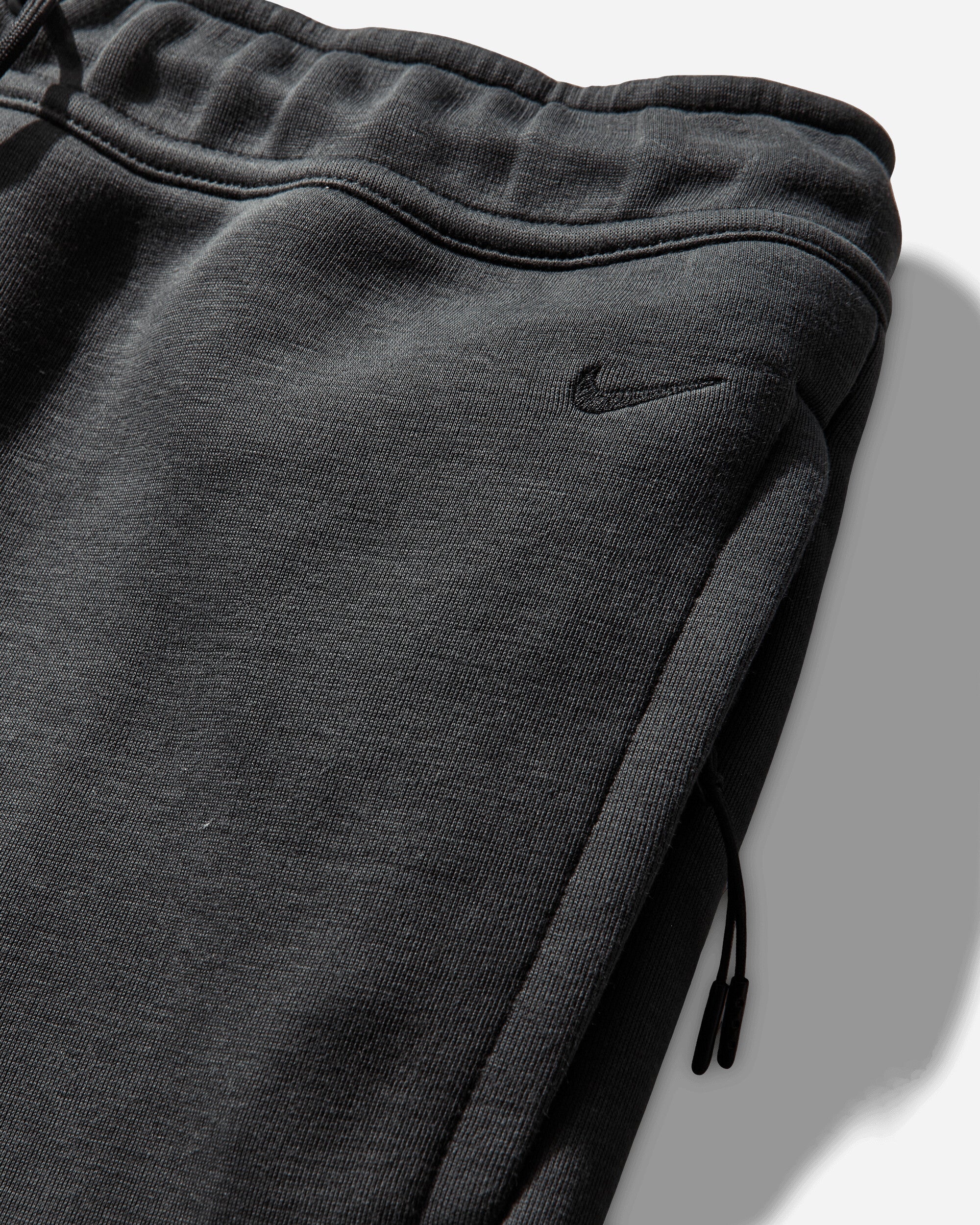 Mens Tech Fleece Oversized Fit Shorts Anthracite Nike – Гарантія оригінальності – детальний вид