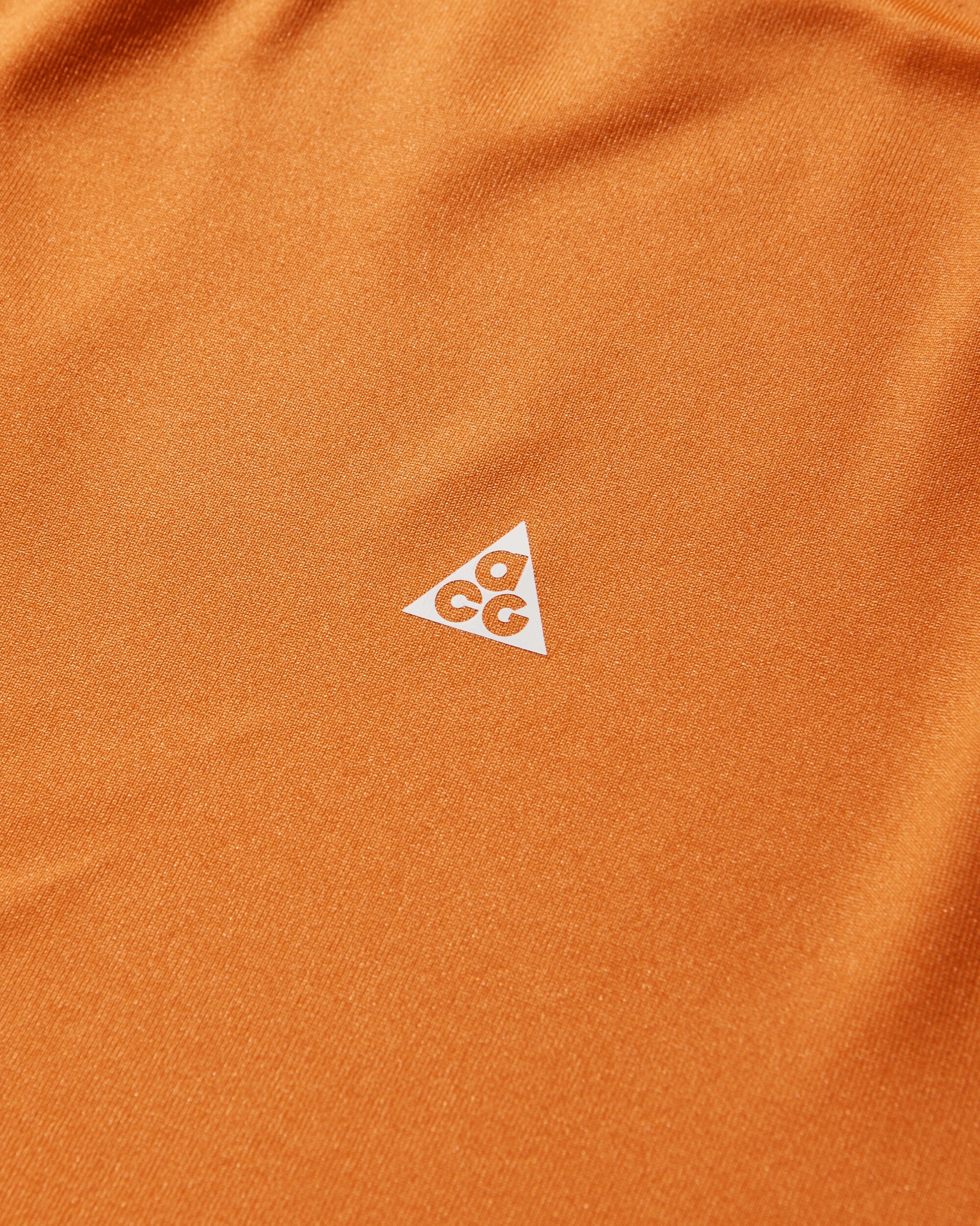 Mens Acg Wildsee Dri-Fit Shortsleeve Base Layer Top Safety Orange Nike оригінал – Купити в Україні – збільшений вид