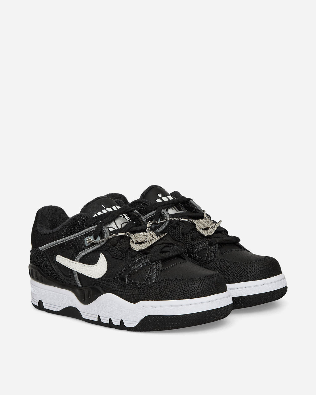 Оригінальна Nigo Air Force 3 Low Sneakers Black Nike – вид ззаду