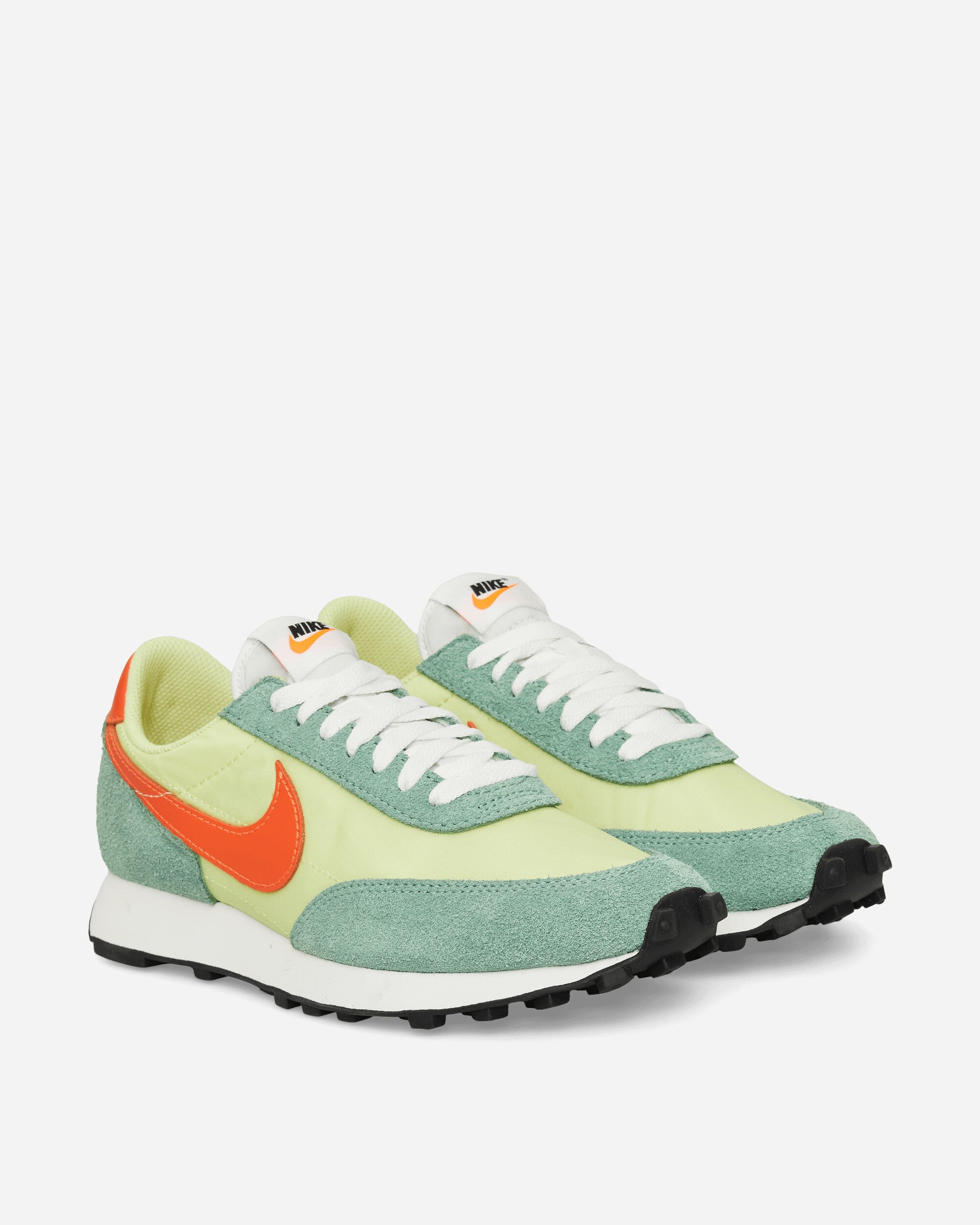 Daybreak Sneakers Limelight Nike оригінал – Купити в Україні – вид ззаду - NIKE