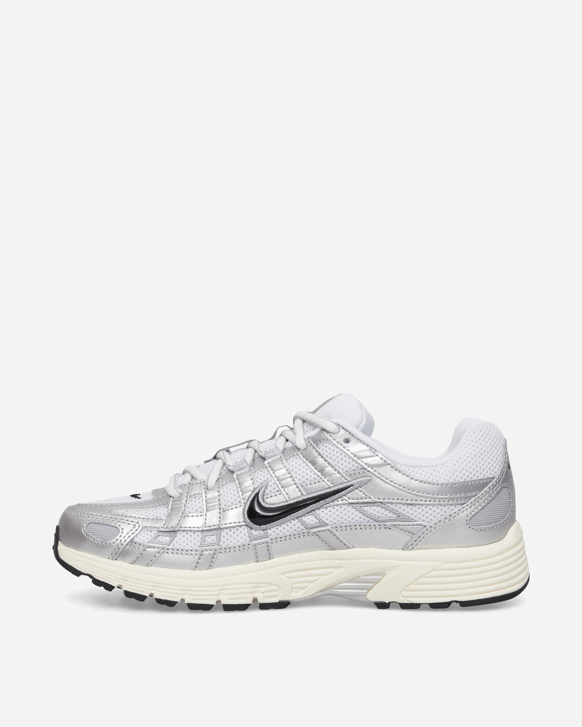 Оригінальна P-6000 Sneakers White Nike – детальний вид