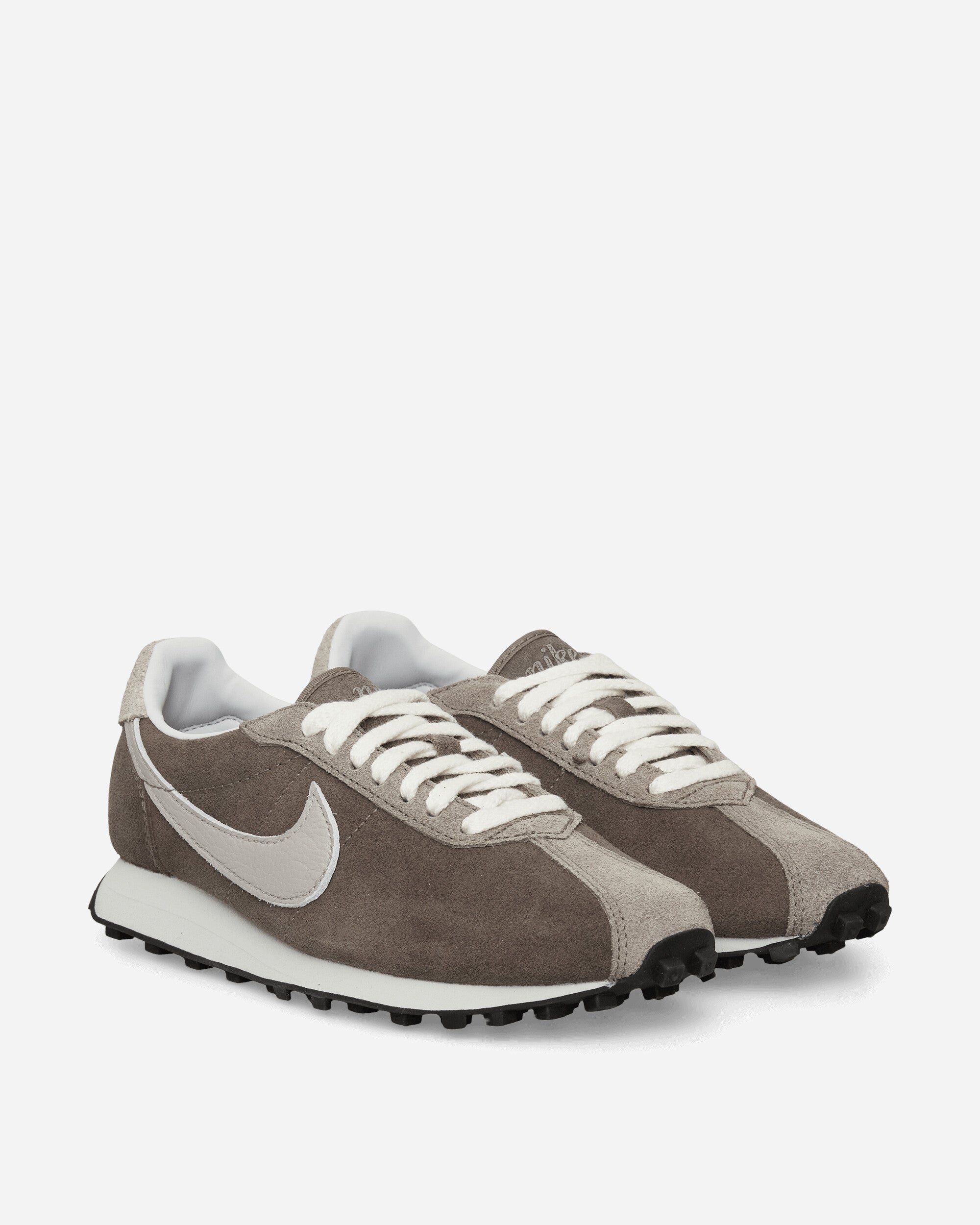 Womens LD-1000 Sneakers Soft Grey Nike оригінал – Купити в Україні – вид ззаду