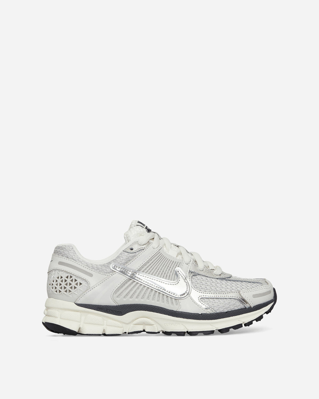 Nike Footwear оригінал | Швидка доставка Україна – боковий вид