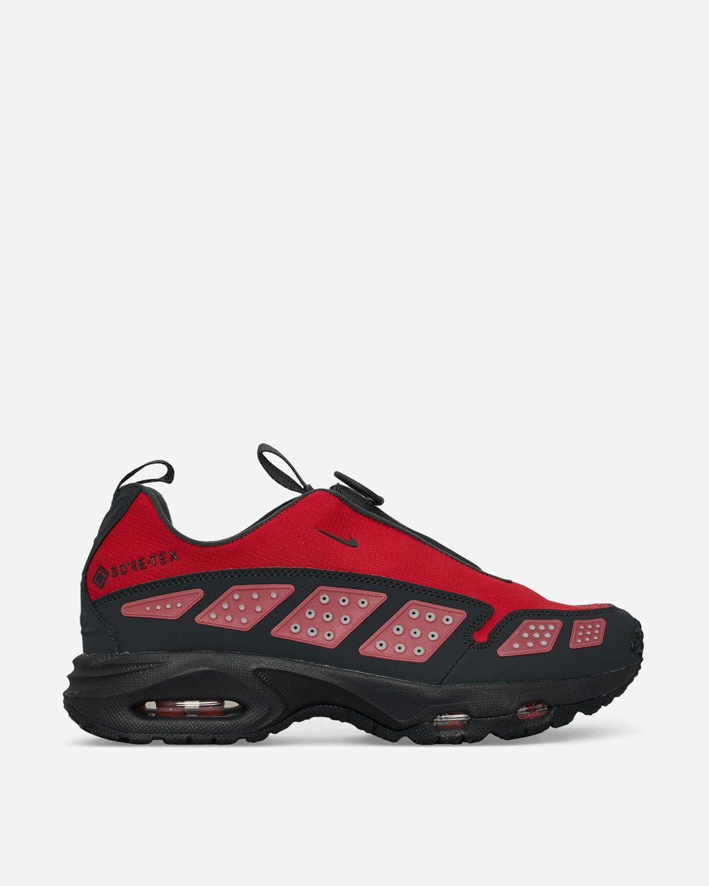 Womens Air Max Sndr Gore-Tex Sneakers Fire Red Nike оригінал – Купити в Україні – вид ззаду