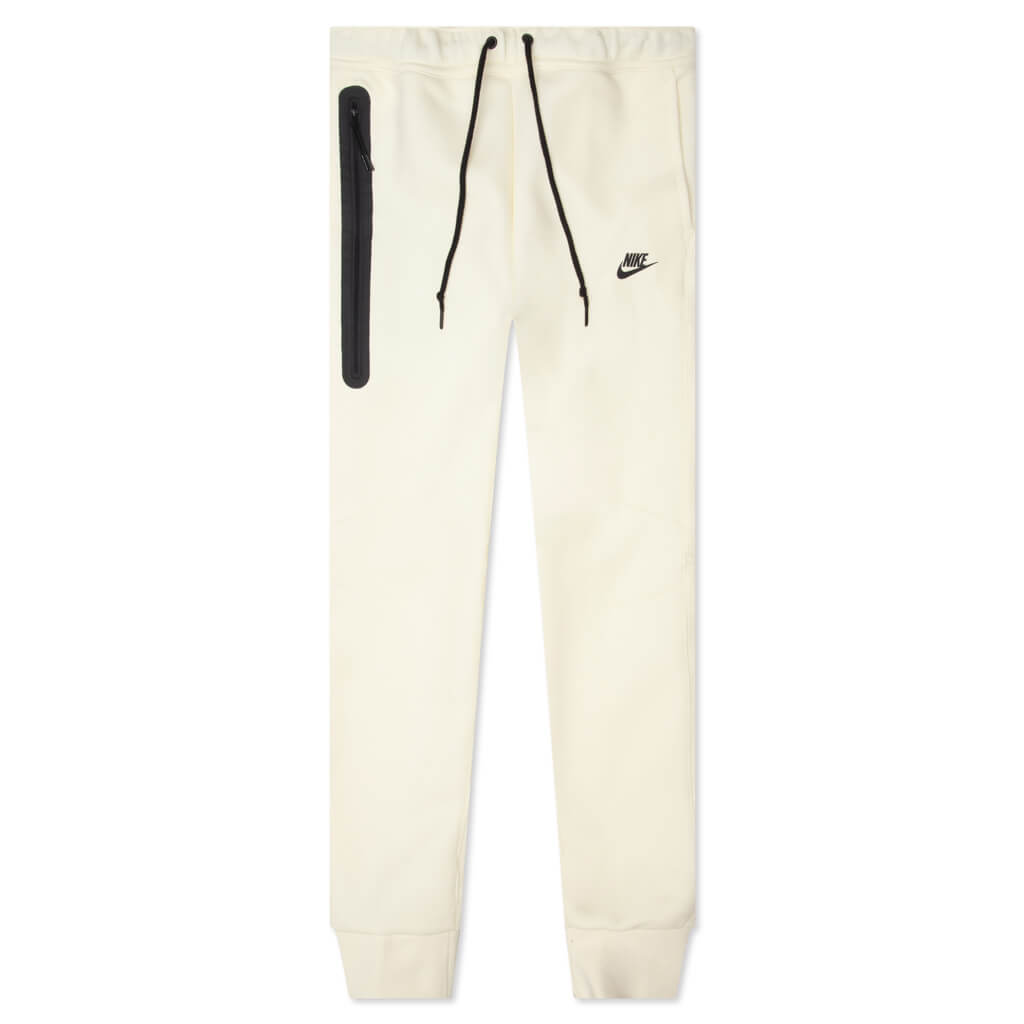 Оригінальна Sportswear Tech Fleece Slim Fit Joggers Nike – боковий вид