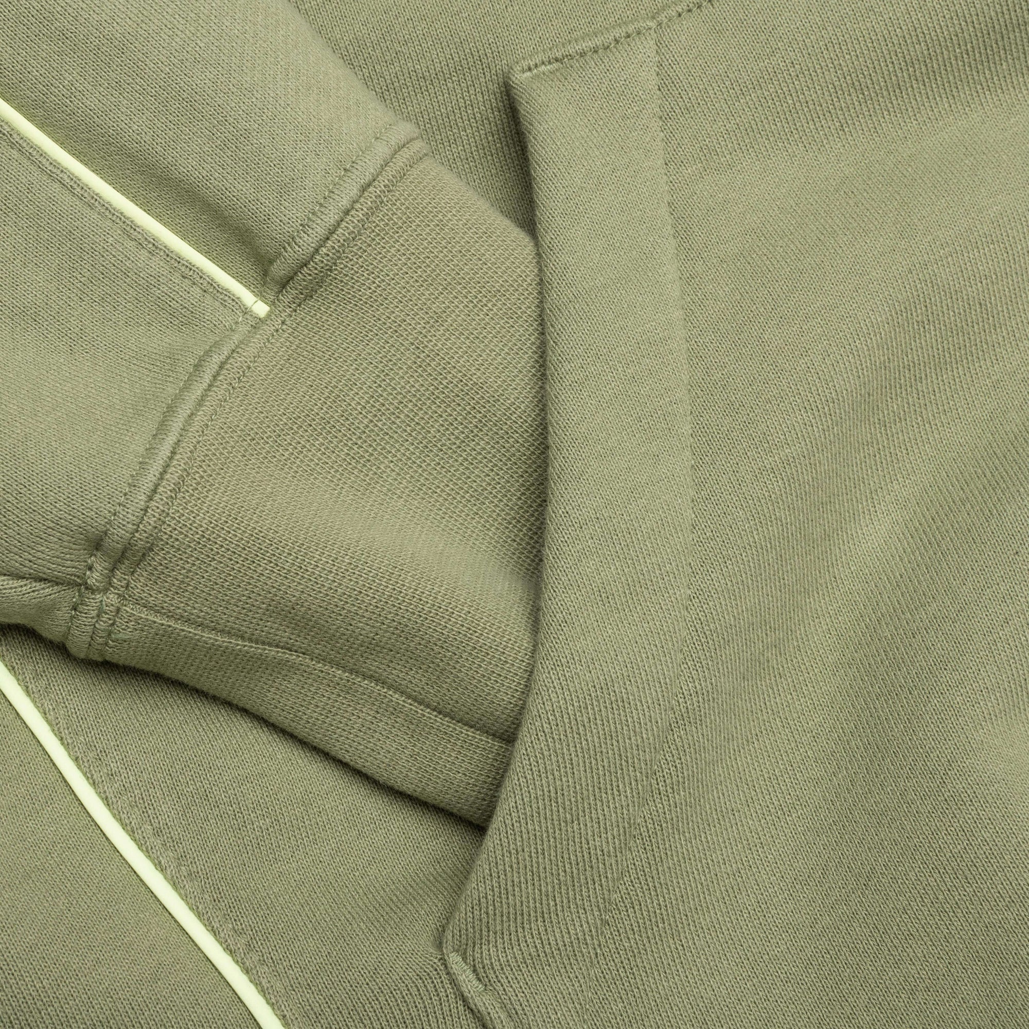 Nrg Cs Hoodie Fleece Oil Green Nike оригінал – Купити в Україні – збільшений вид - NIKE