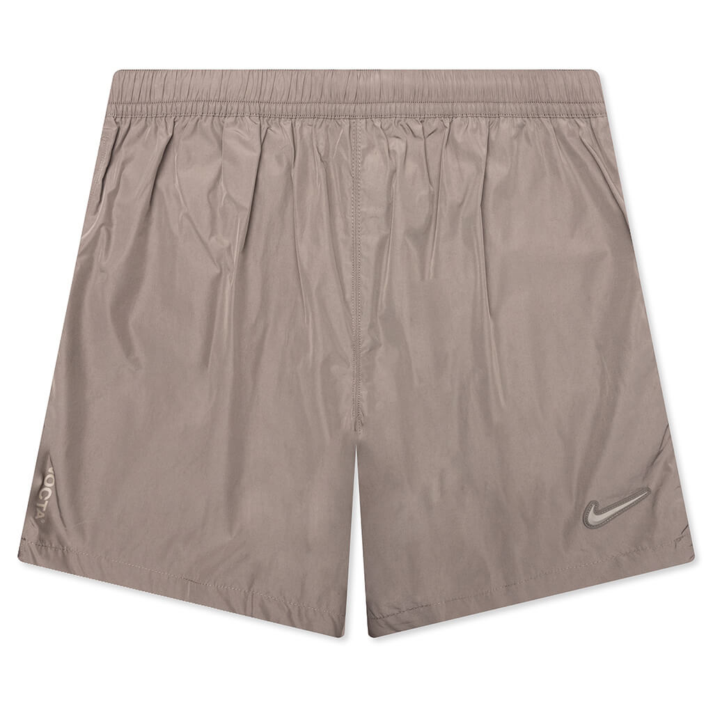 Оригінальна Nrg Woven Short Olive Grey Nike – боковий вид