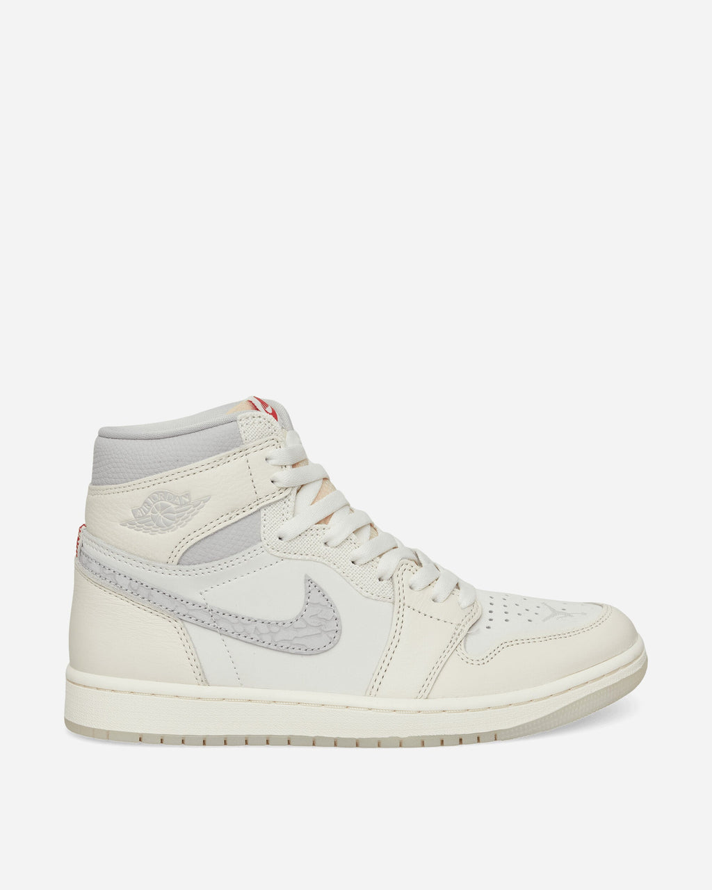Air Jordan 1 Retro High Og Sneakers Sail Nike – Гарантія оригінальності – боковий вид