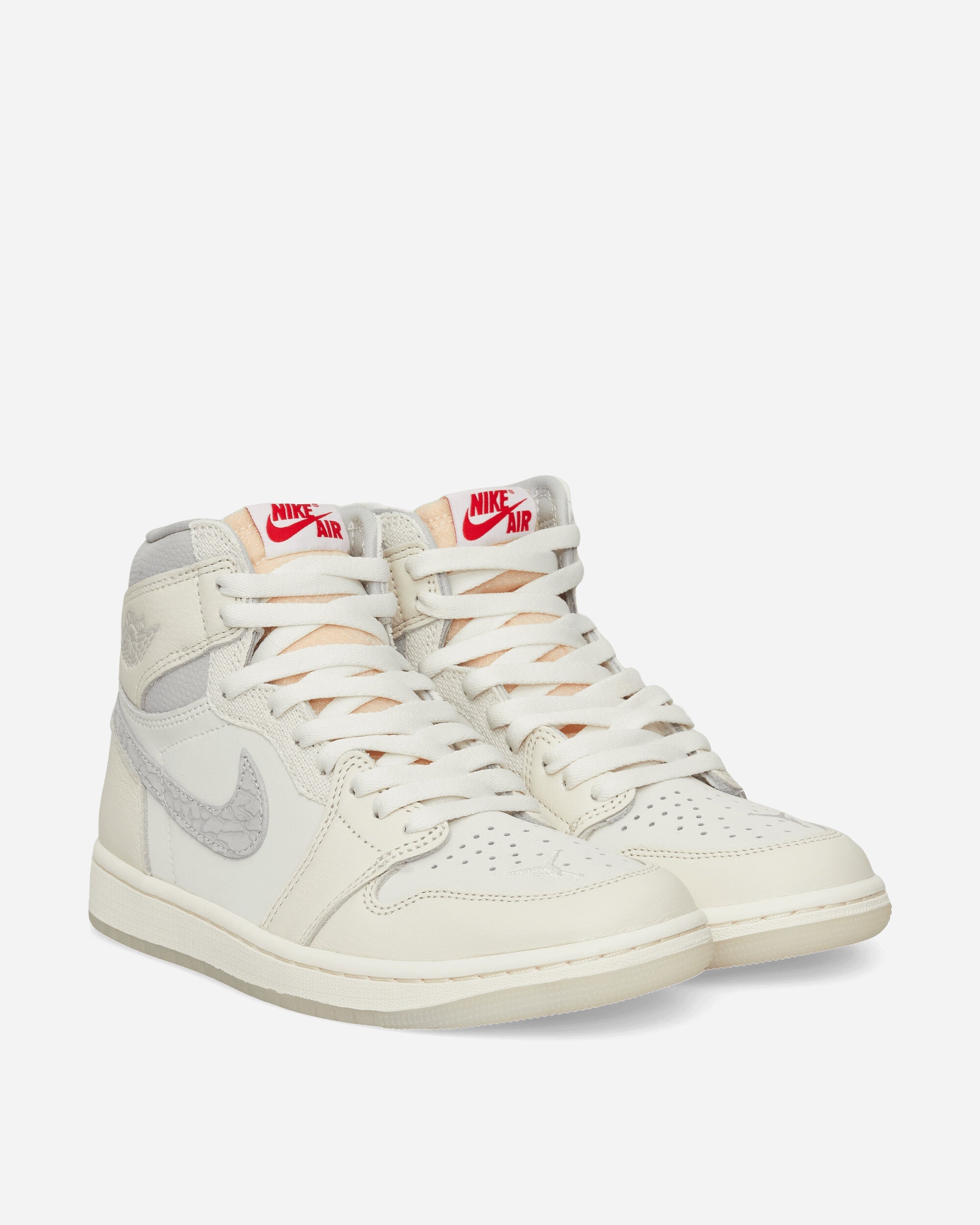 Air Jordan 1 Retro High Og Sneakers Sail Nike – Гарантія оригінальності – вид ззаду