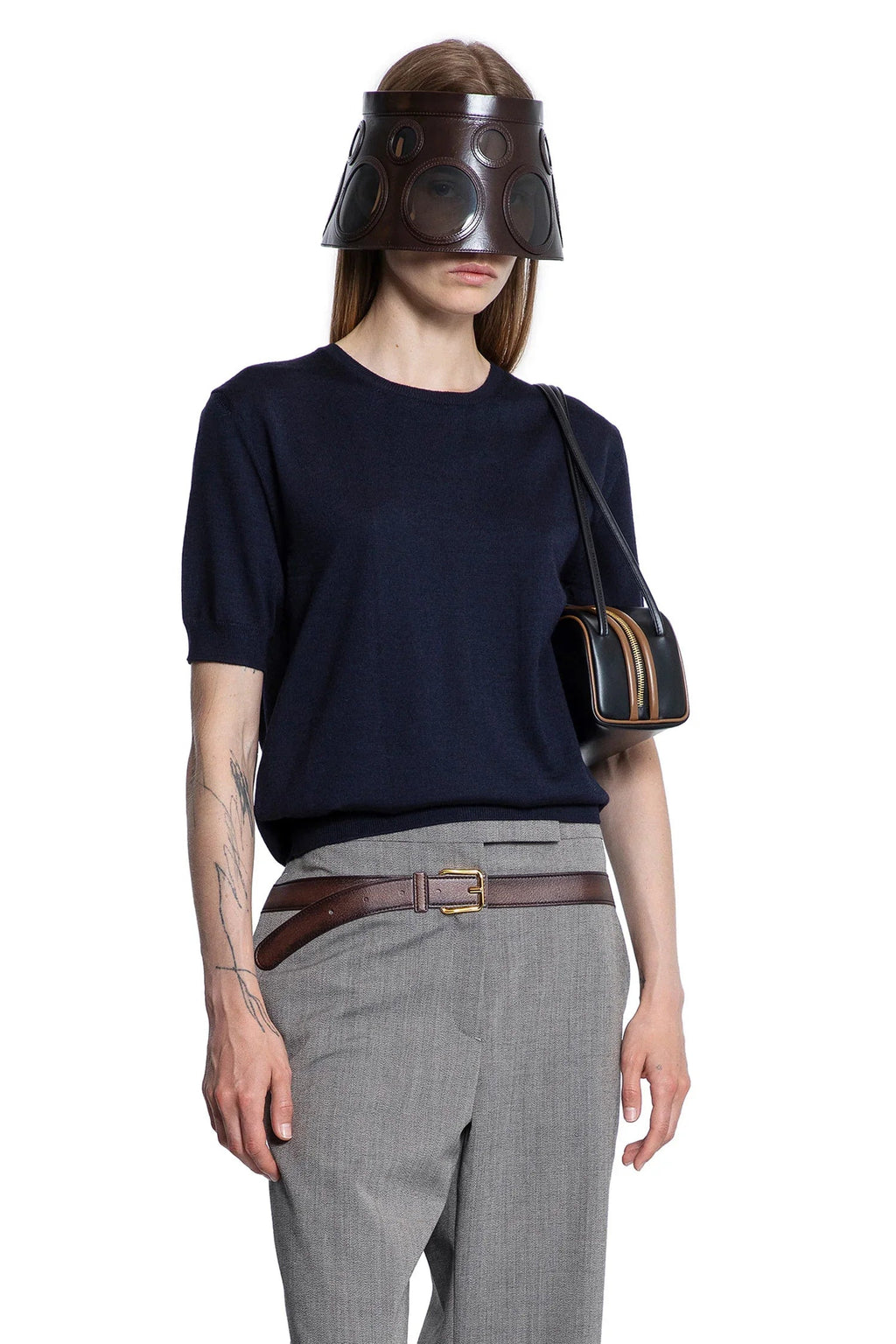 Оригінальна Wool Short Sleeve Crewneck Sweater Prada – боковий вид