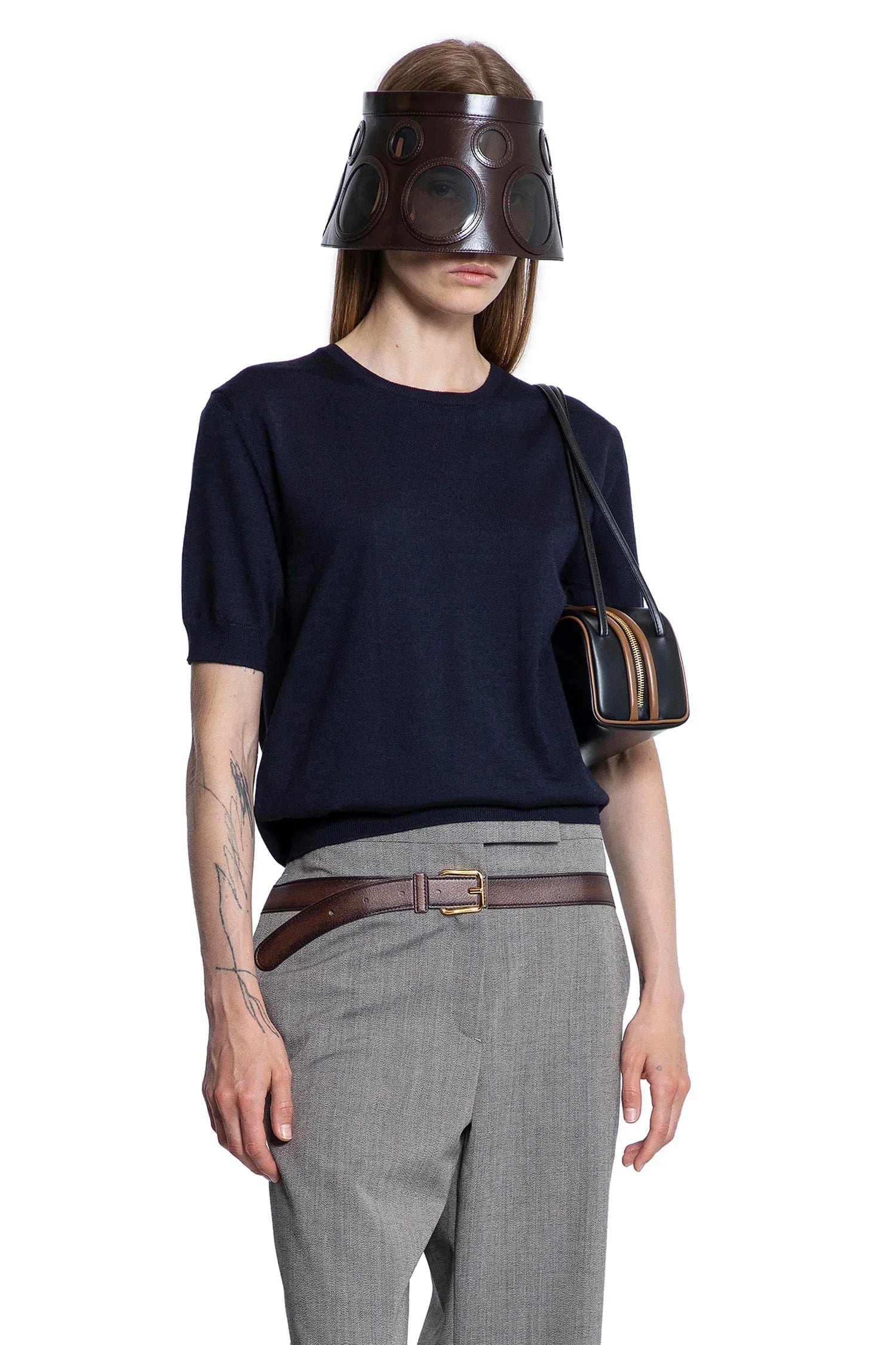 Оригінальна Wool Short Sleeve Crewneck Sweater Prada – боковий вид