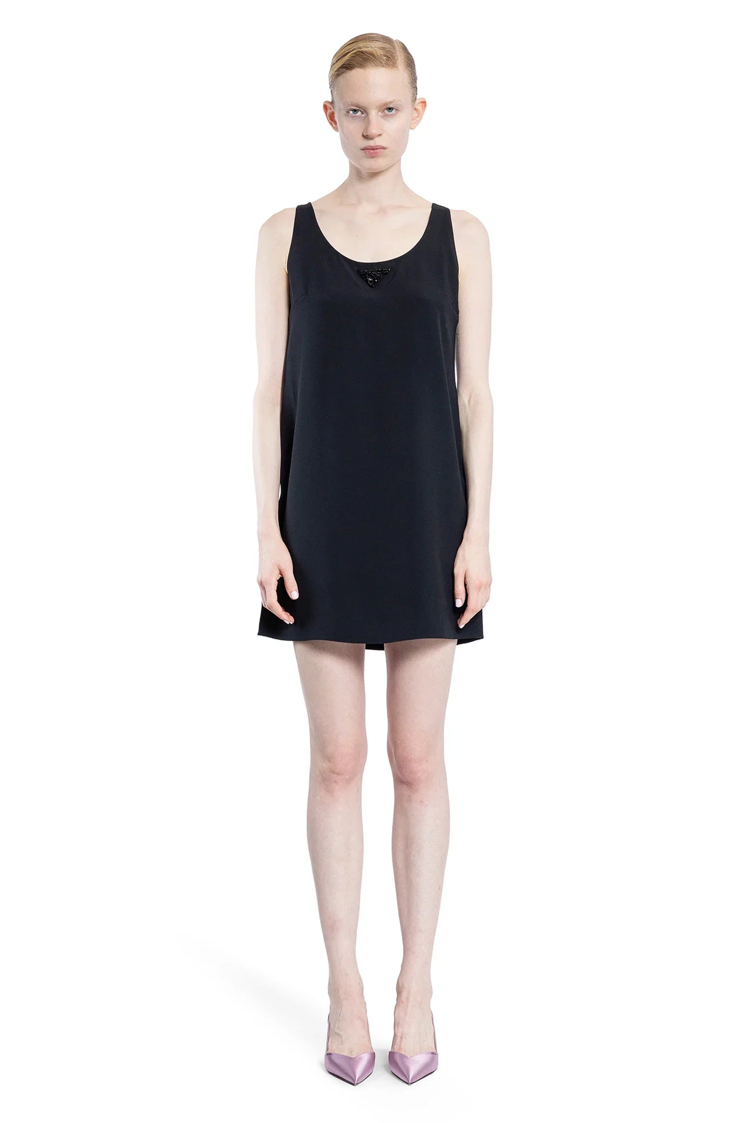 Оригінальна Woman Black Dresses Prada – боковий вид