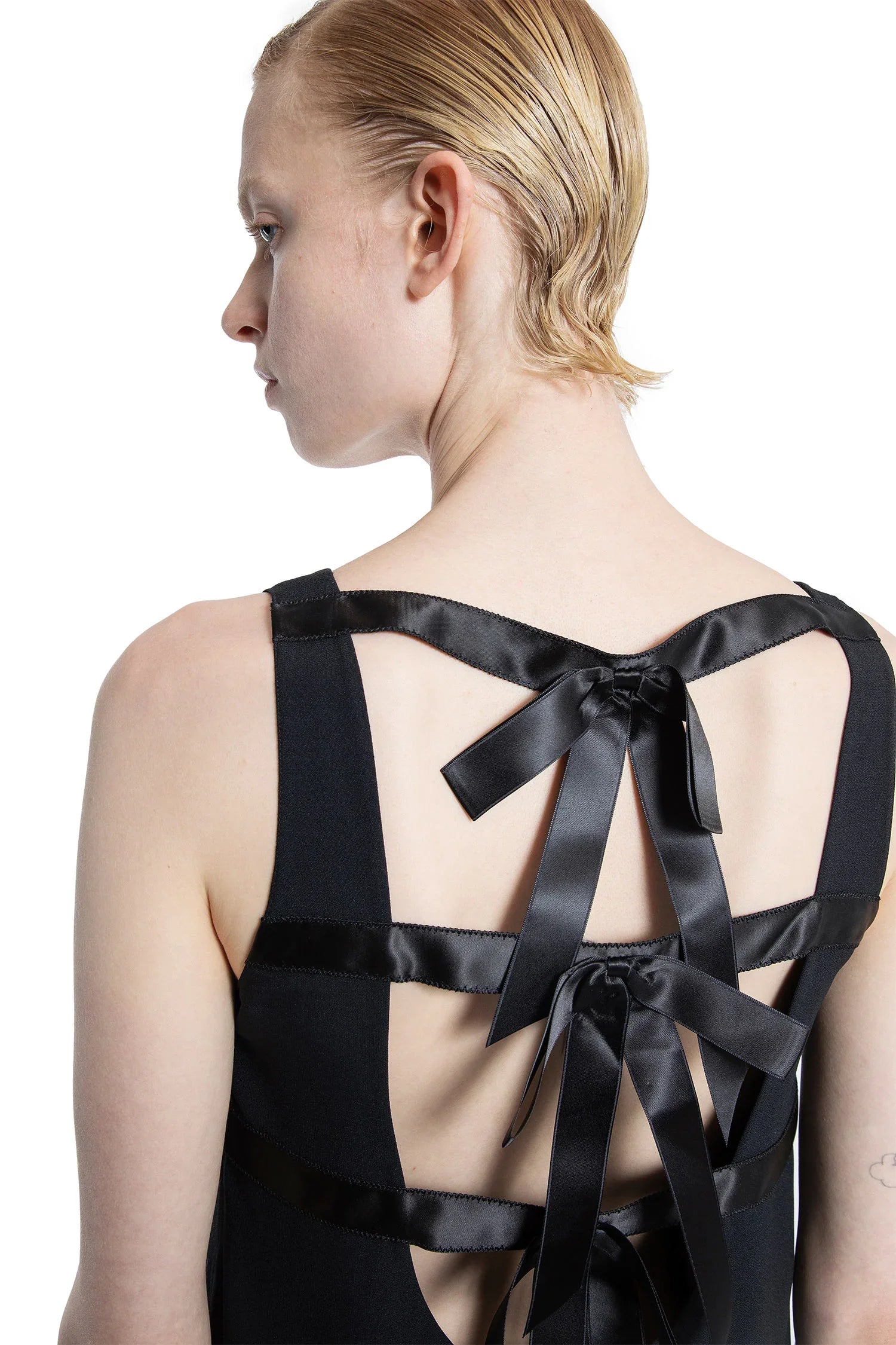 Оригінальна Woman Black Dresses Prada – збільшений вид