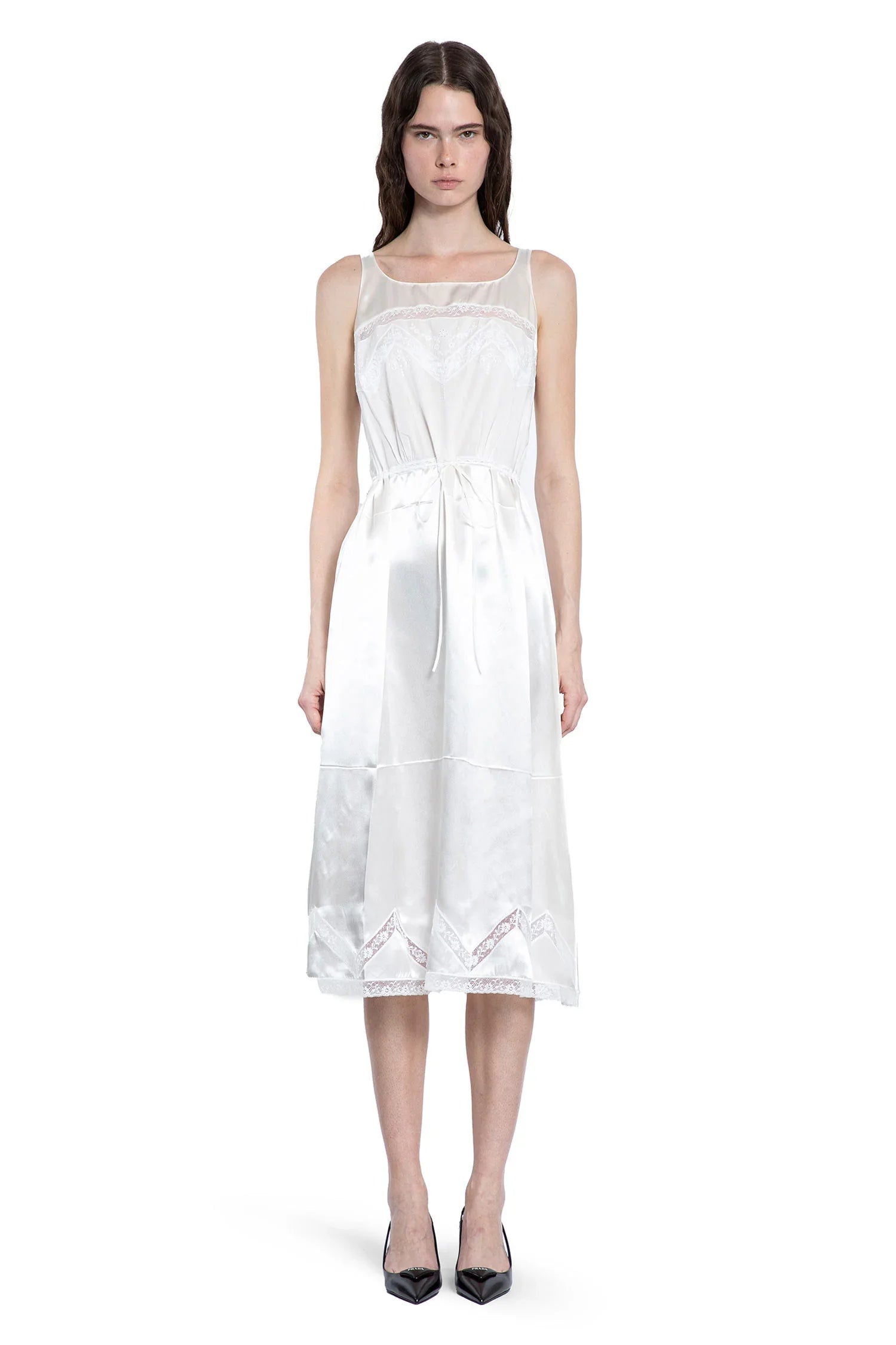 Embroidered Old Batiste Dress Prada – Гарантія оригінальності – вид ззаду