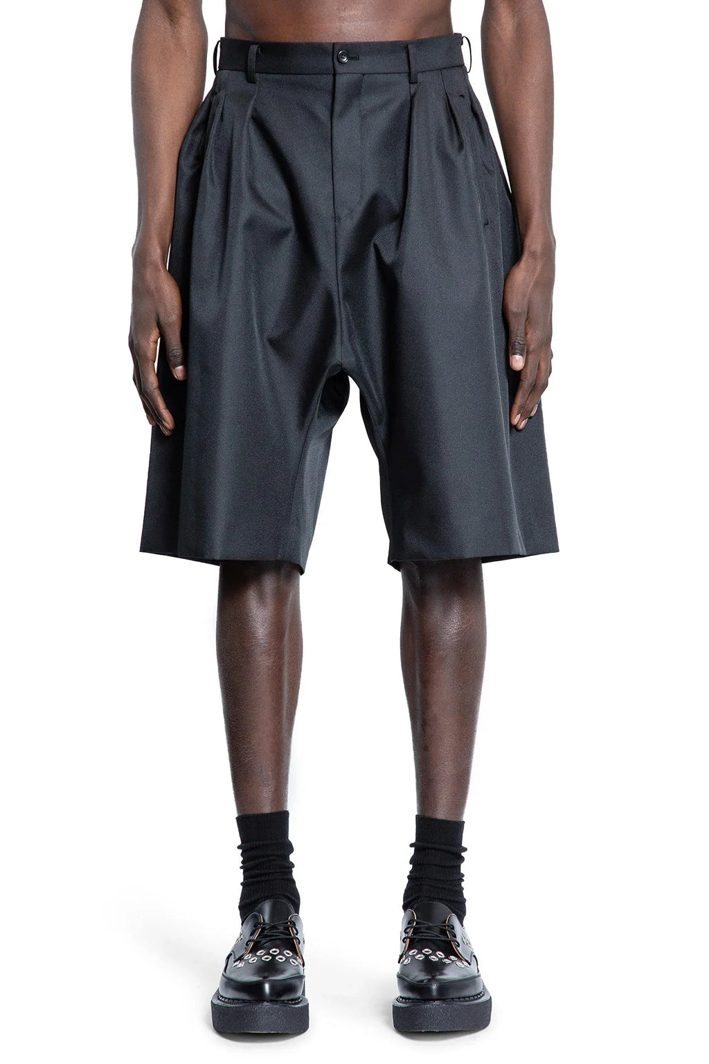 Оригінальна Plus Man Black Shorts & Skirts Comme des garcons – вид ззаду