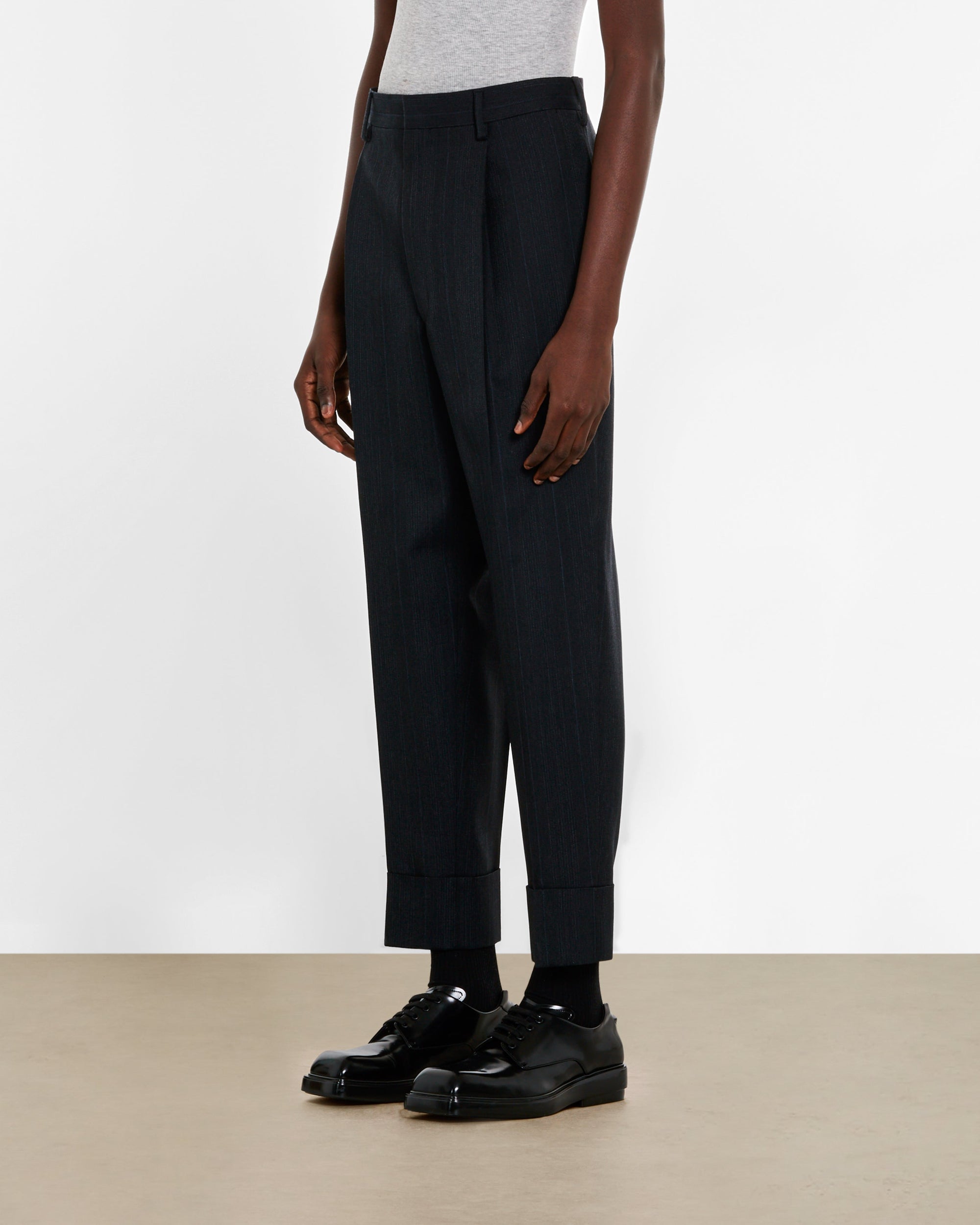 Оригінальна Mens Wool Pants Prada – детальний вид