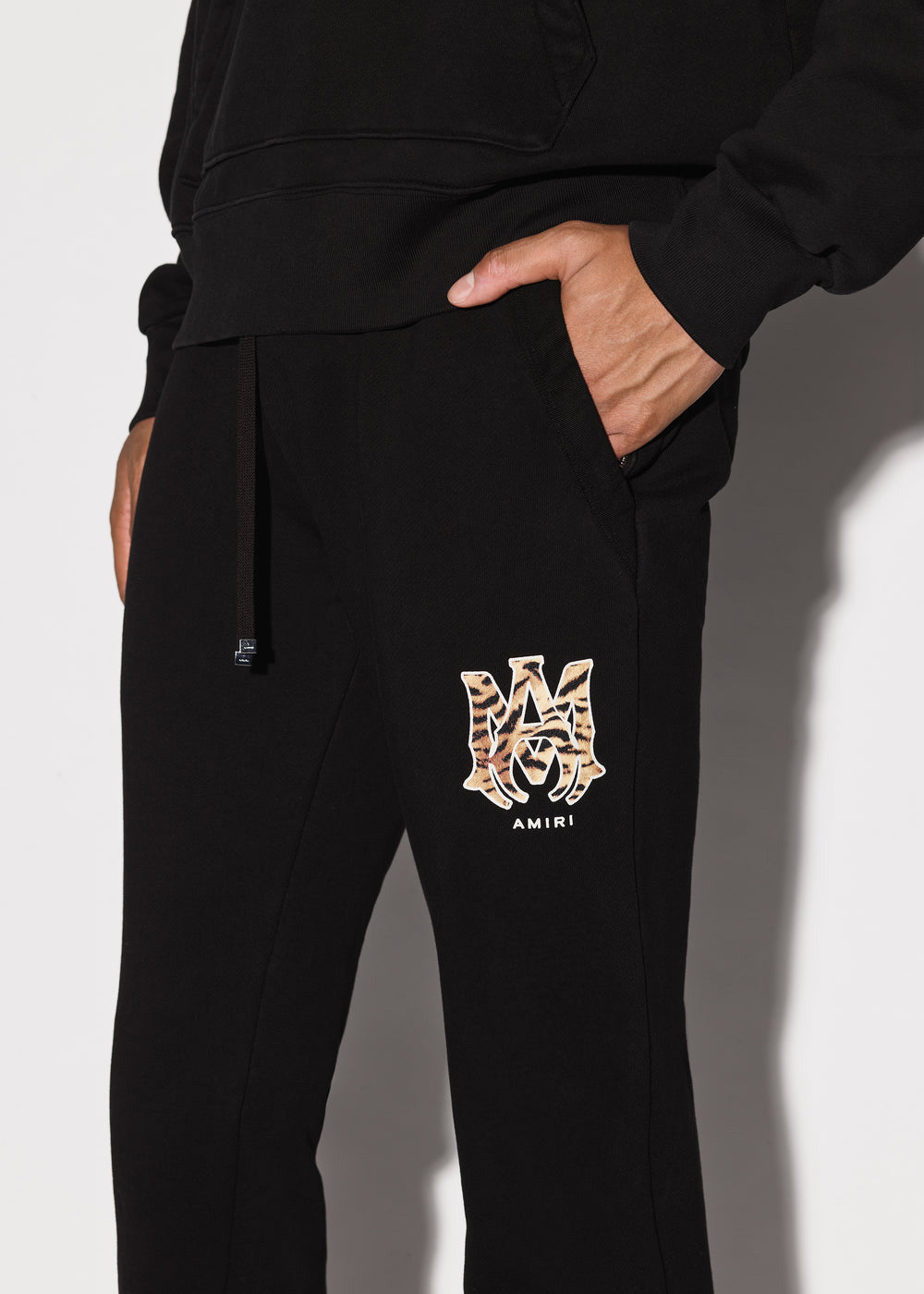Amiri Bottoms оригінал | Швидка доставка Україна – детальний вид