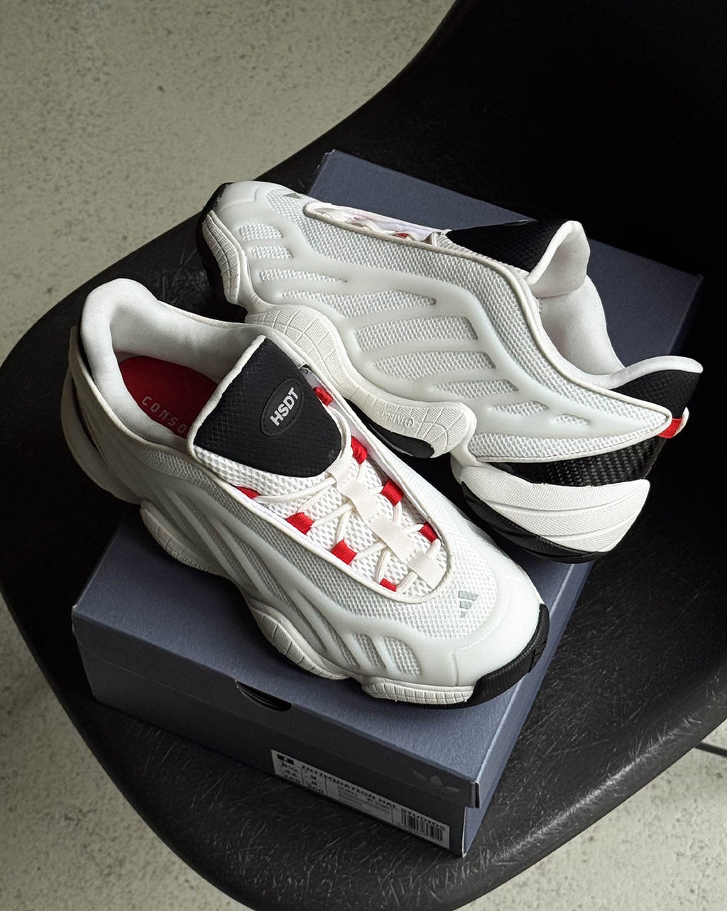 Оригінальна Intimidation Adidas – вид ззаду