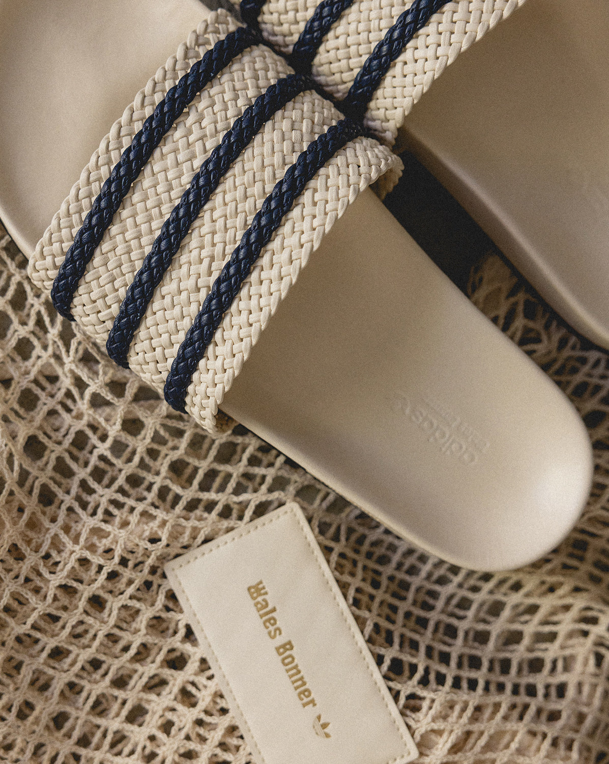 Adilette Adidas оригінал – Купити в Україні – вид ззаду - ADIDAS