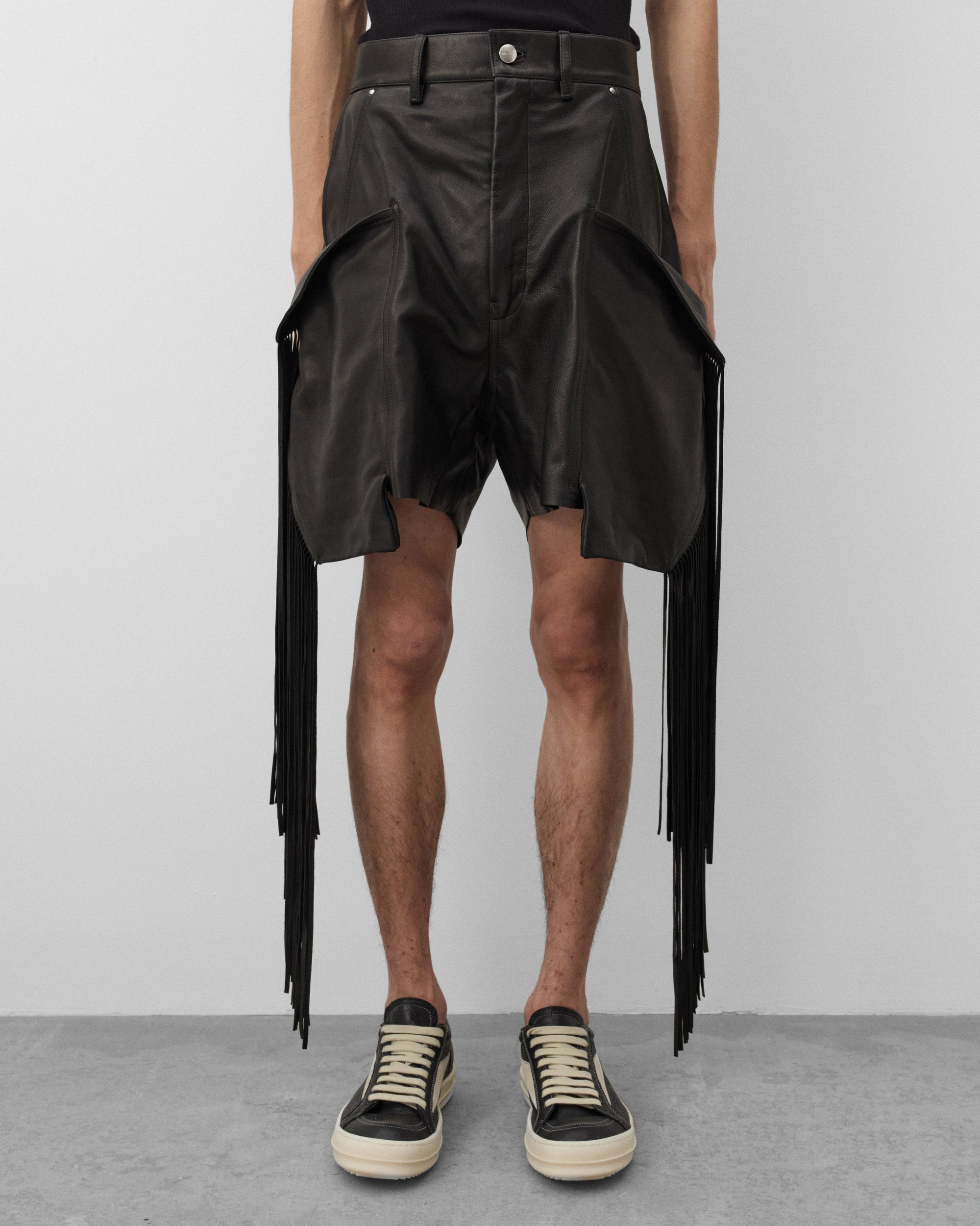 Оригінальна Mens Leather Fringed Shorts Rick owens – детальний вид