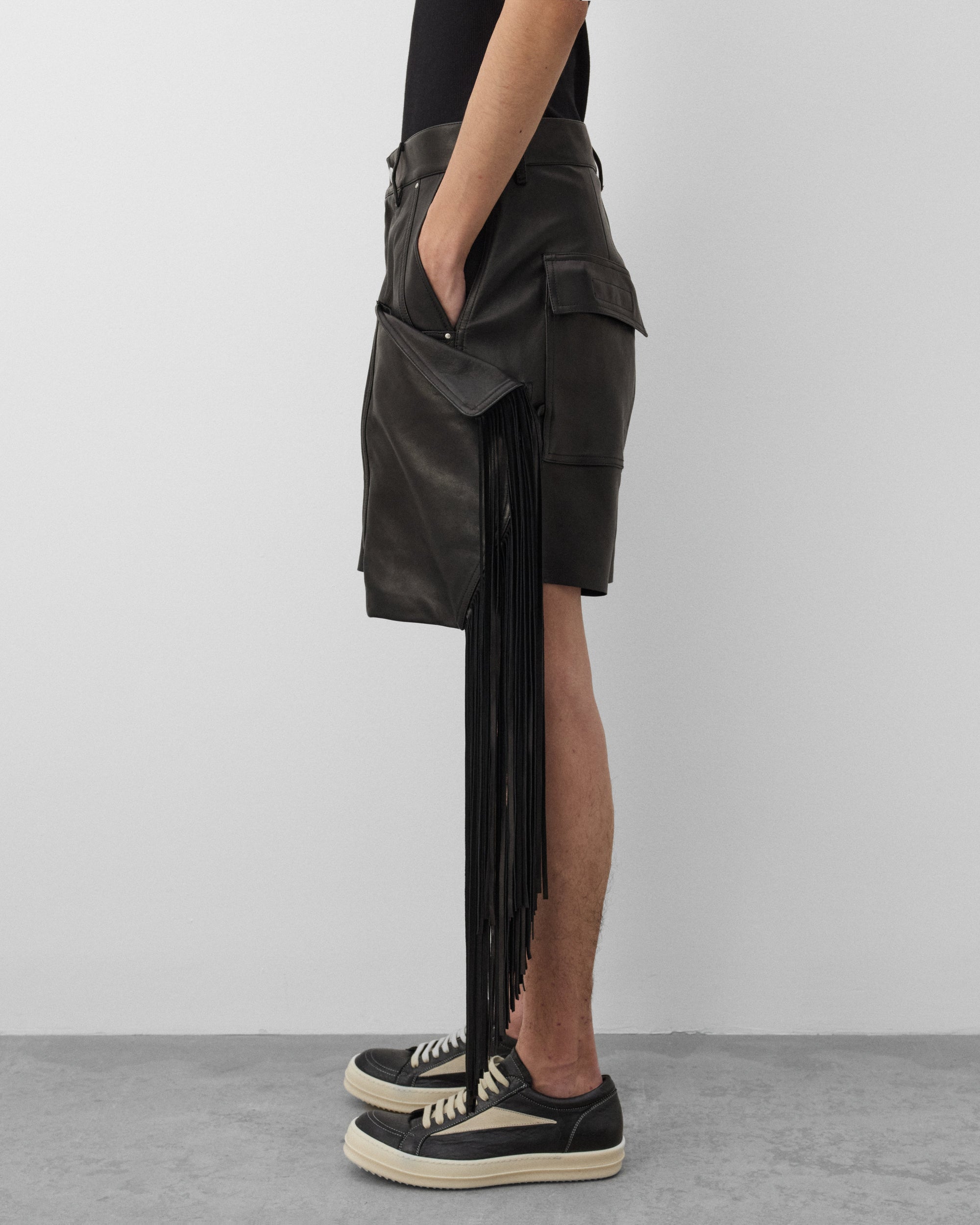 Оригінальна Mens Leather Fringed Shorts Rick owens – збільшений вид
