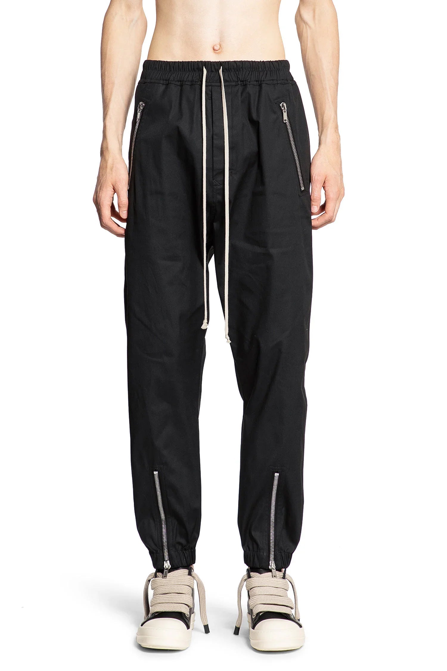 Man Black Trousers Rick owens оригінал – Купити в Україні – вид ззаду