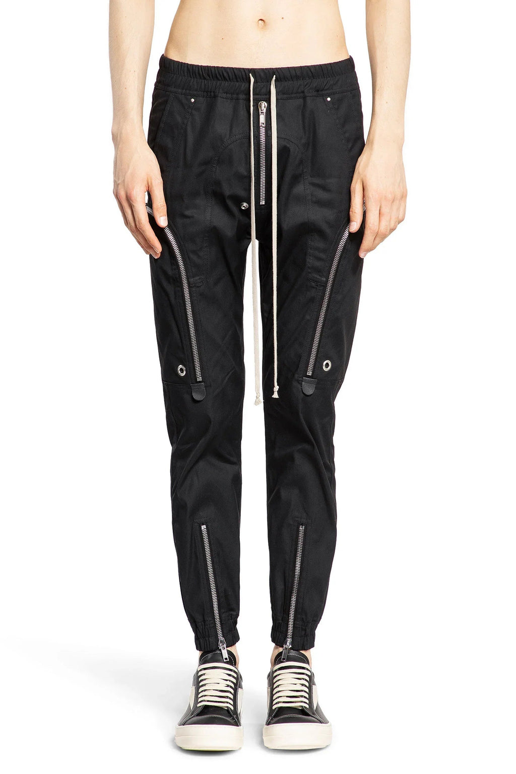 Man Black Trousers Rick owens оригінал – Купити в Україні – вид ззаду