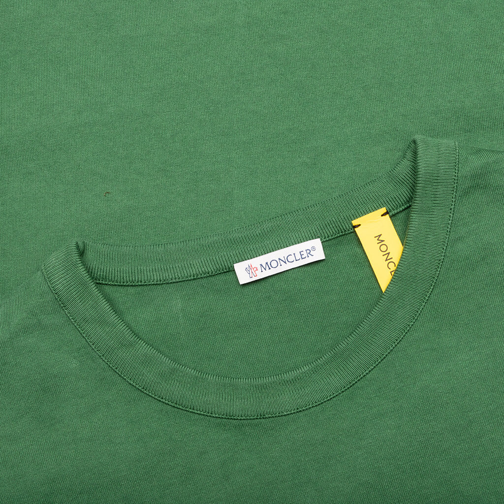 Оригінальна X Salehe Bembury Logo T Shirt Olive Moncler – збільшений вид