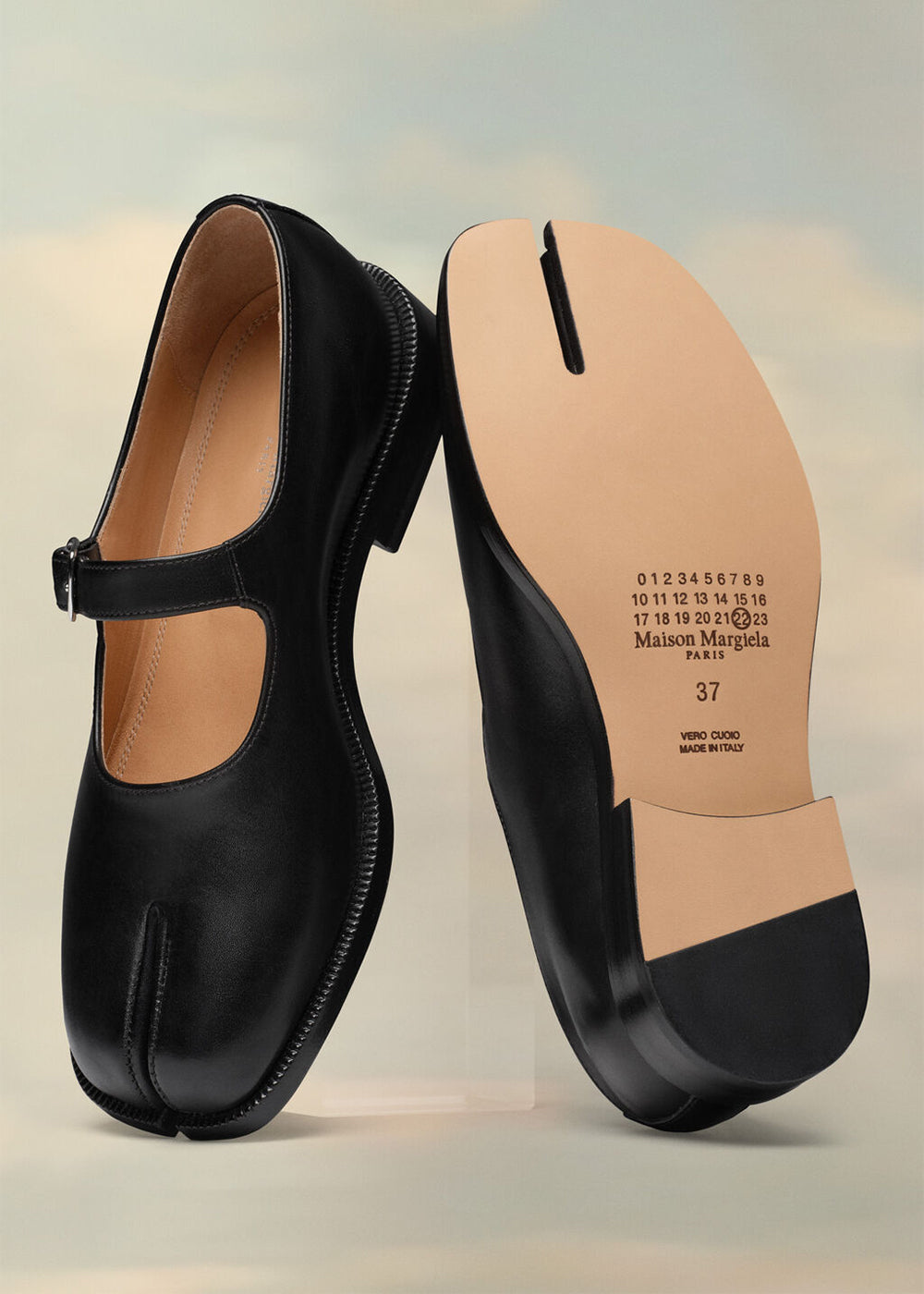 Оригінальна Black Mary-Jane Tabi Flats Maison margiela – детальний вид