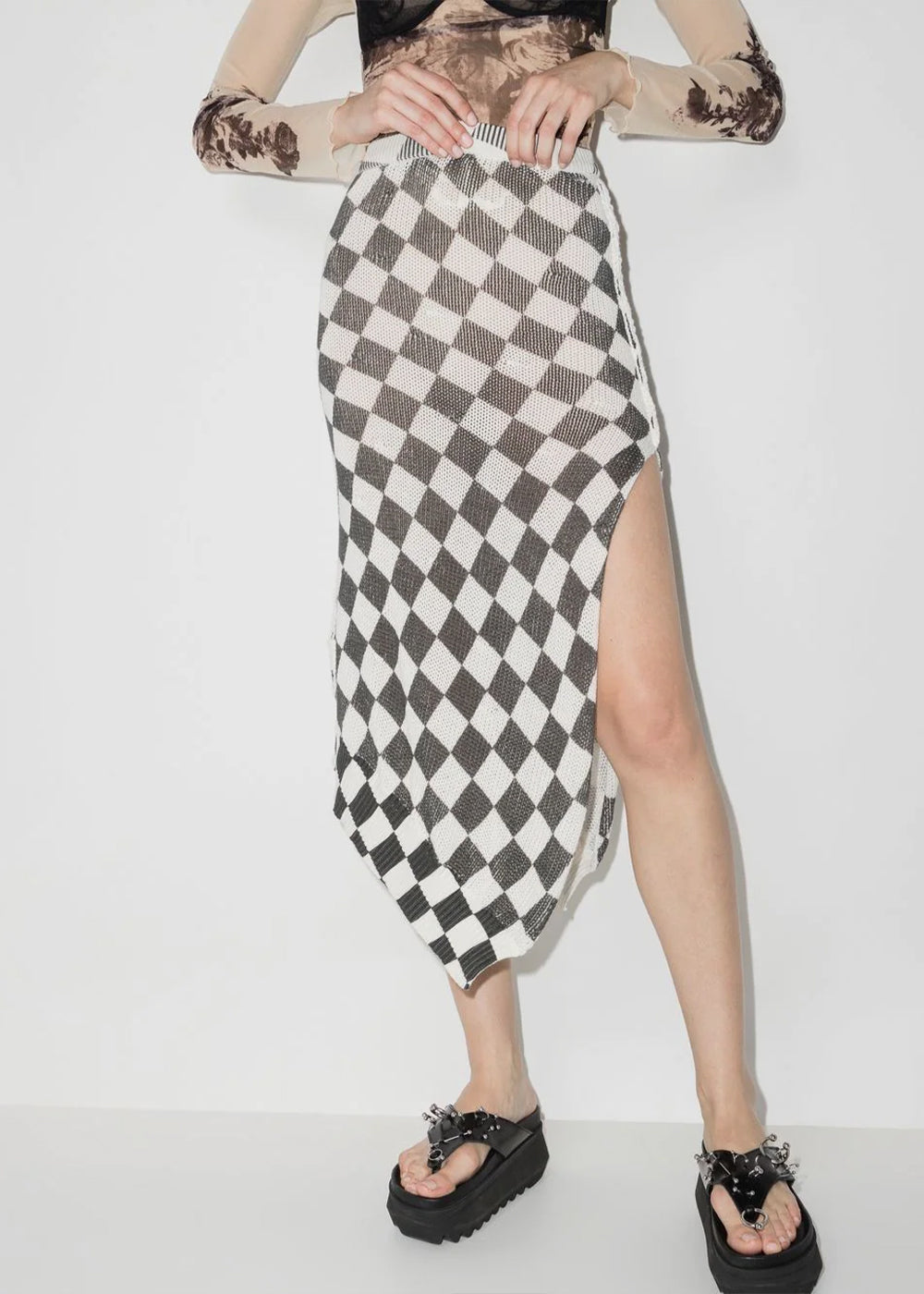 Оригінальна Off-White & Black Asymmetric Knit Skirt Maison margiela – вид ззаду