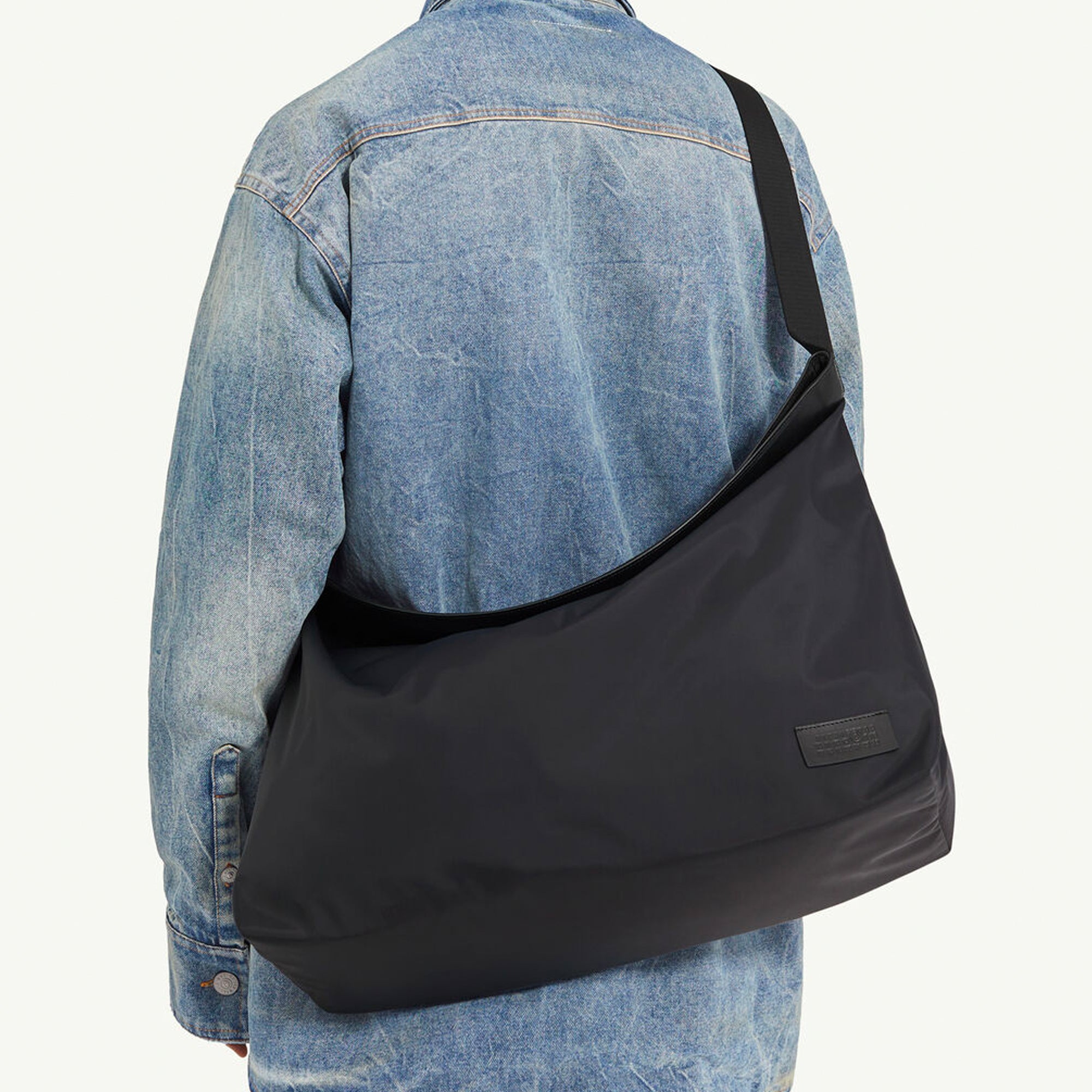 Оригінальна Womens Utility Roll Top Weekender Bag Maison margiela – збільшений вид