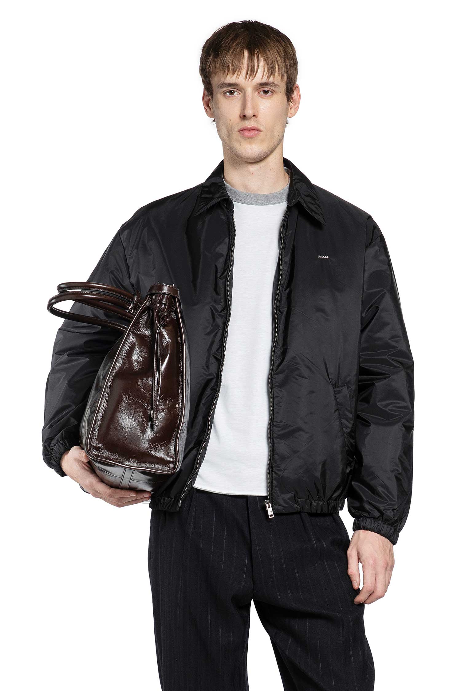 Prada Outerwear оригінал | Швидка доставка Україна – боковий вид