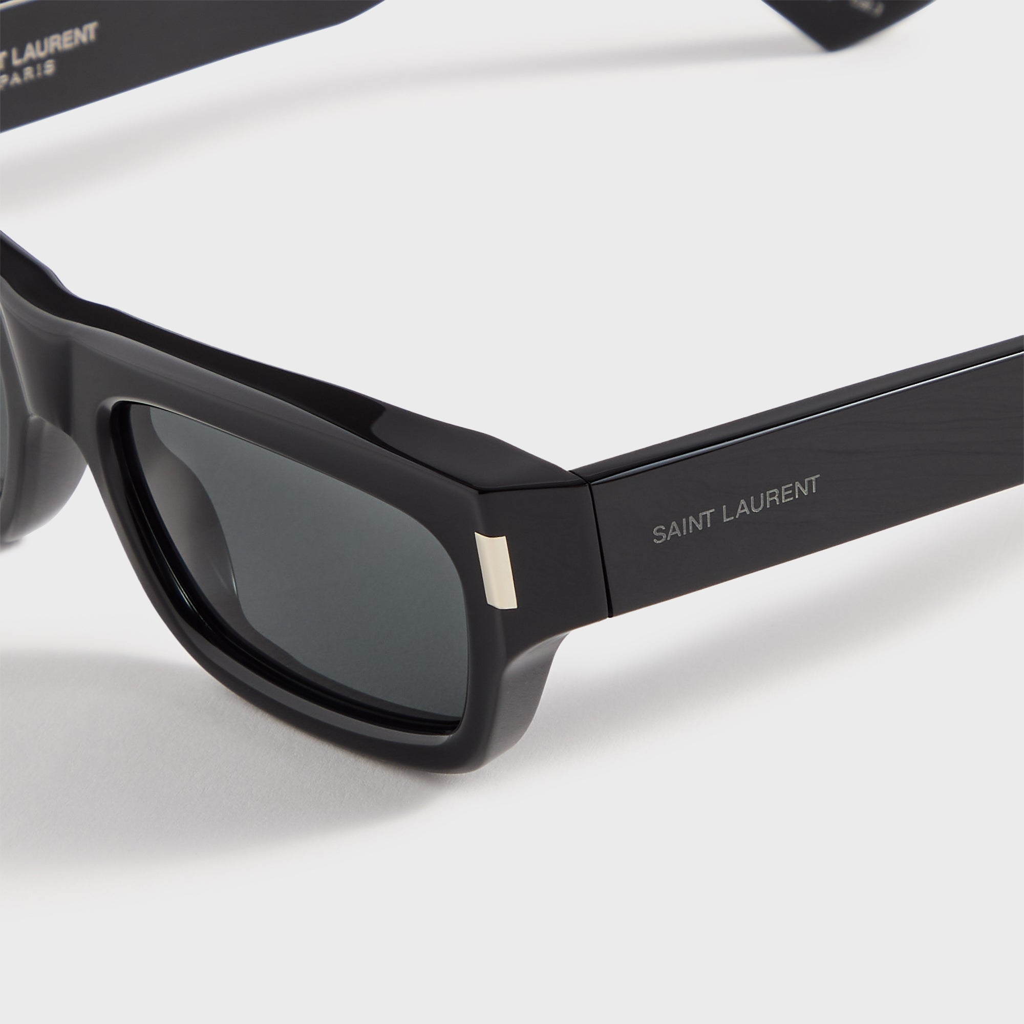 837 Sunglasses Black Saint laurent – Гарантія оригінальності – детальний вид