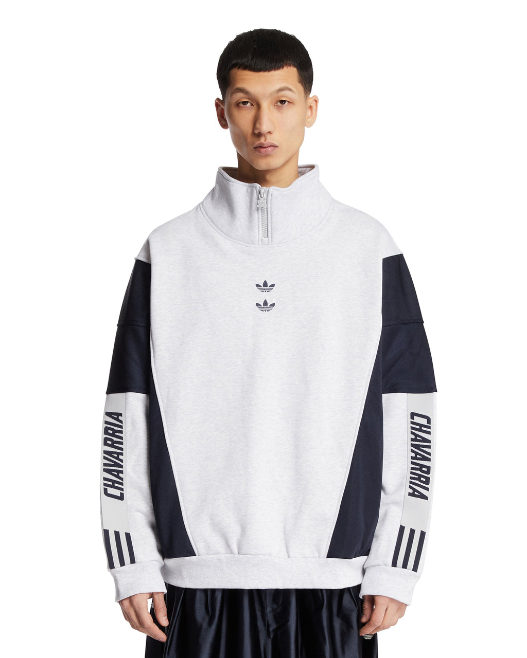 Оригінальна X Willy Chavarria Gray Watsonville Sweatshirt Adidas – боковий вид