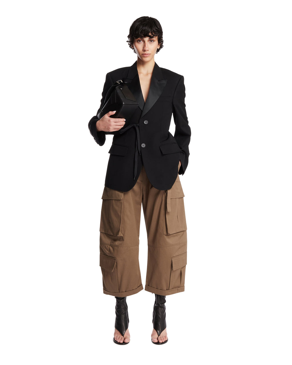 Оригінальна Black String Blazer Balenciaga – детальний вид