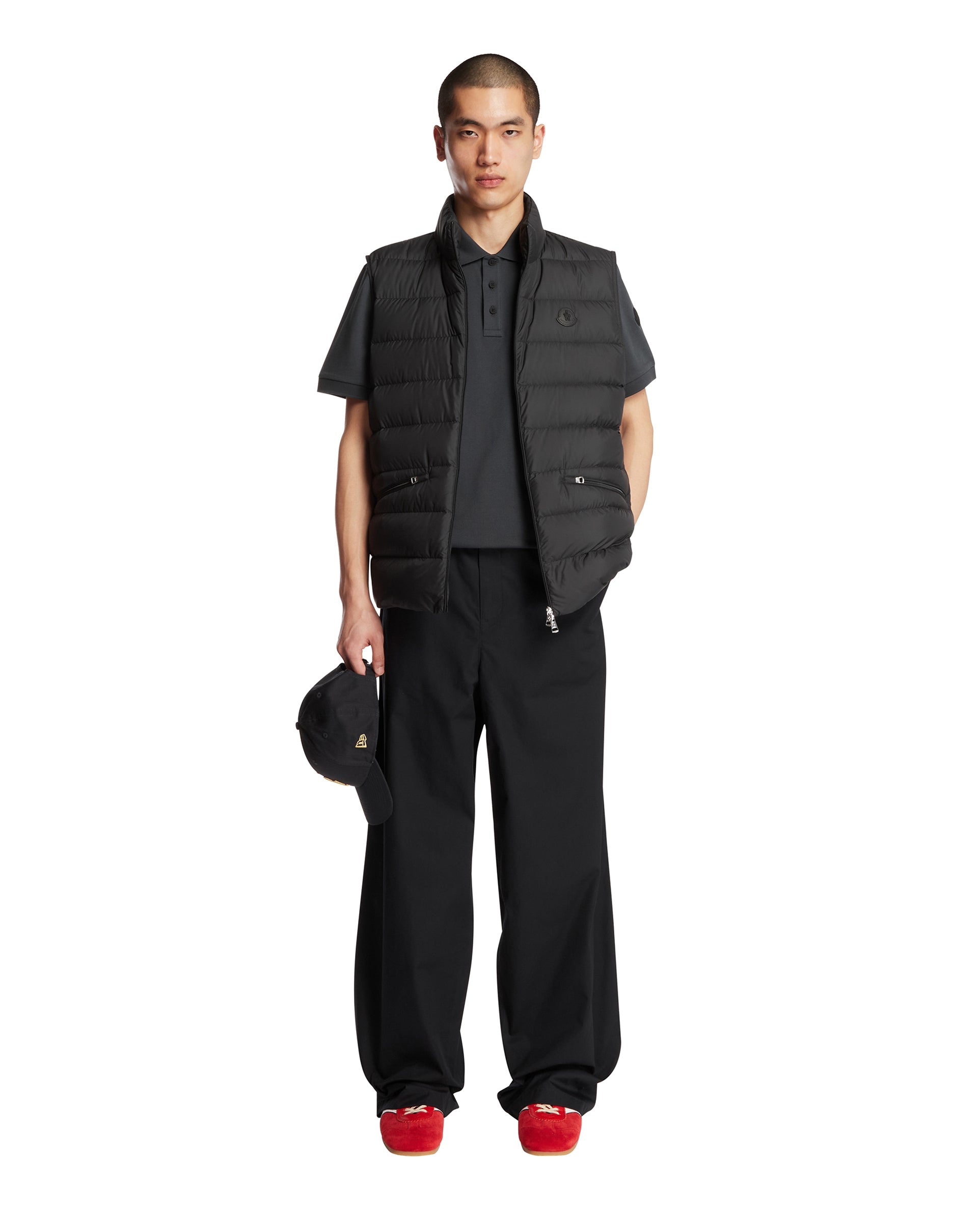 Black Lechtal Padded Gilet Moncler – Гарантія оригінальності – детальний вид