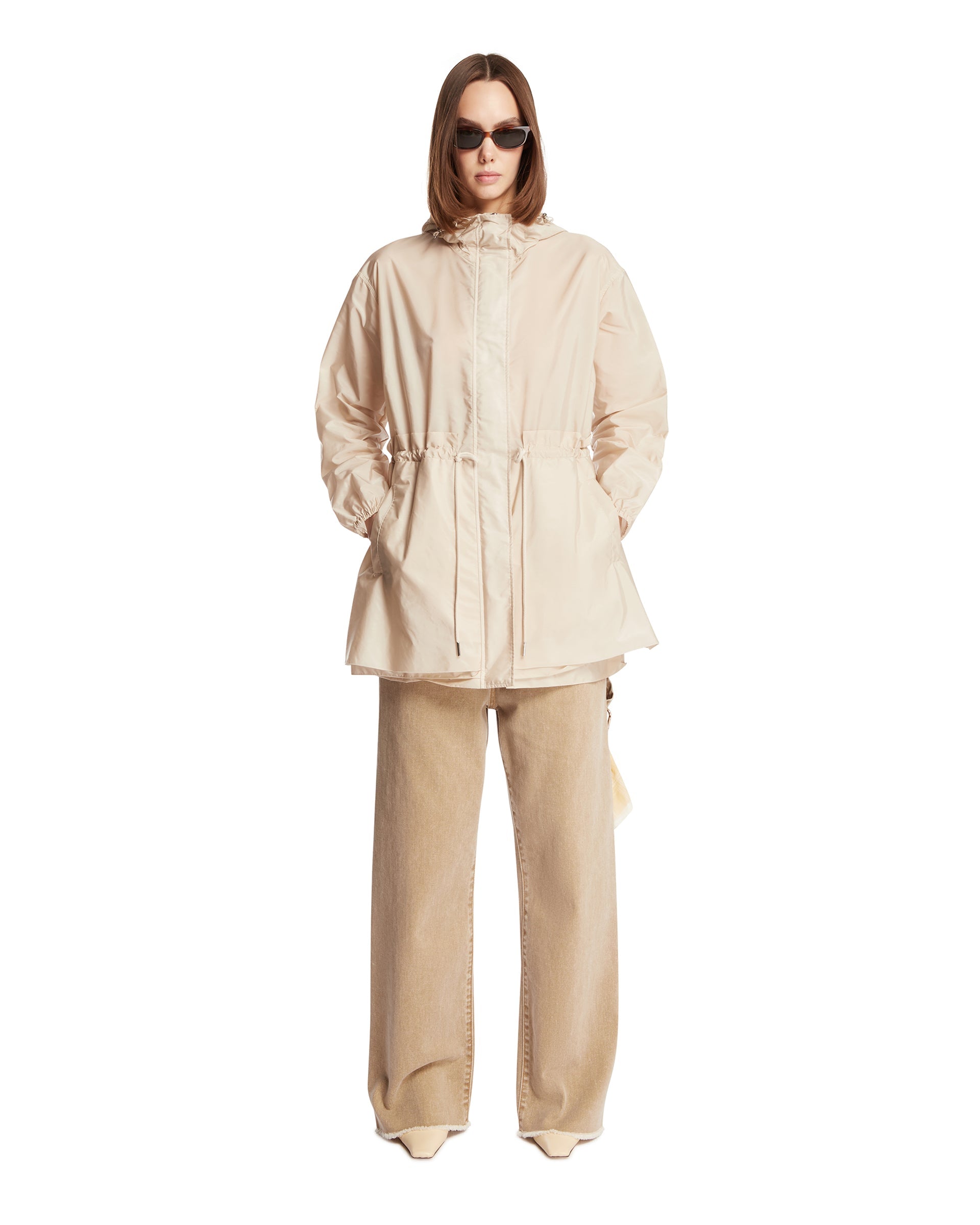 Оригінальна Beige Weteau Waterproof Jacket Moncler – детальний вид