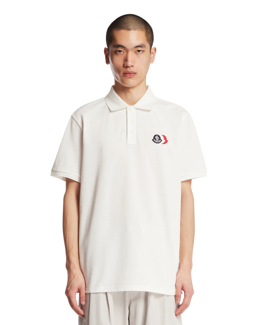 Оригінальна White Triple Patch Polo Shirt Moncler – боковий вид