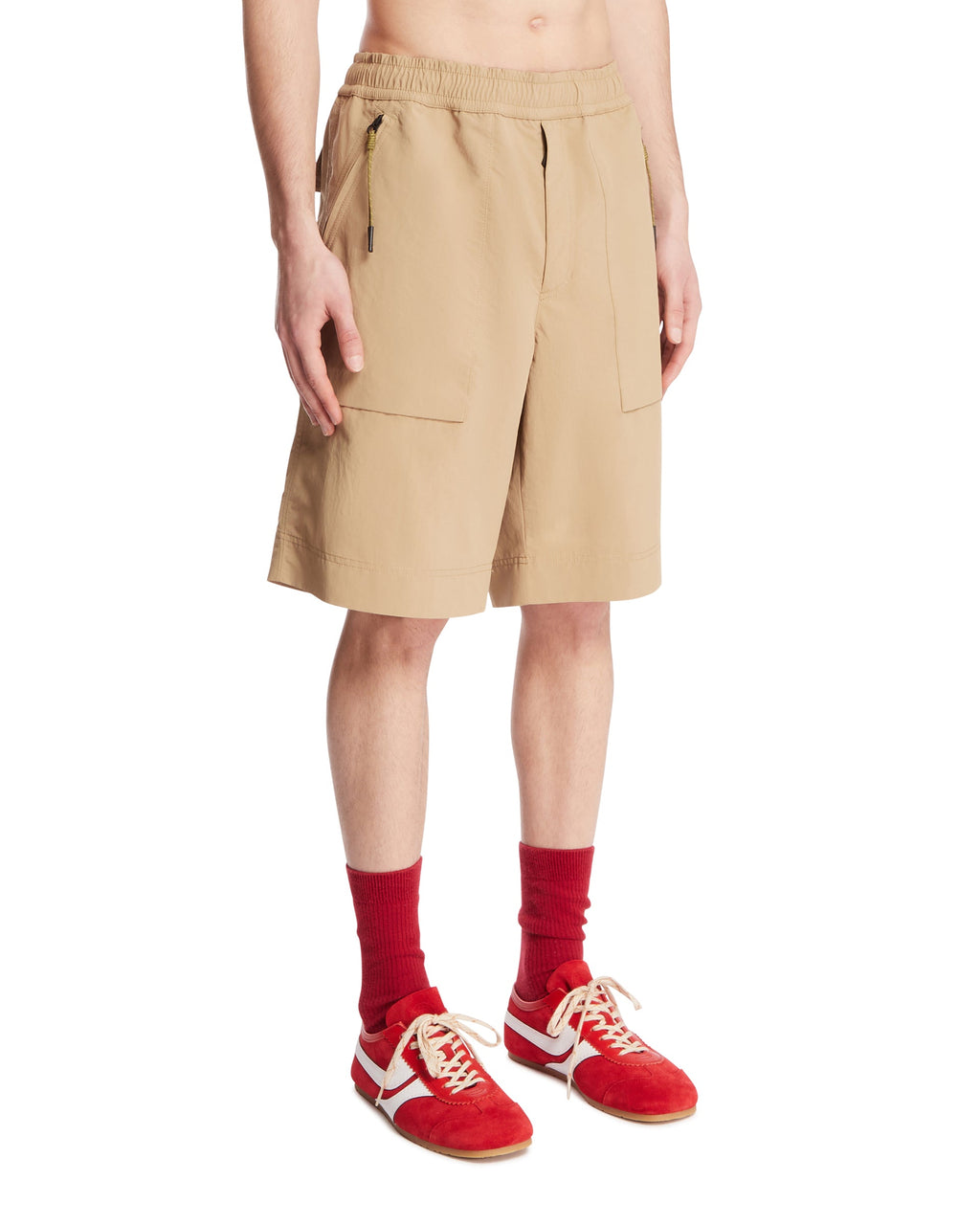 Оригінальна Beige Froisse Shorts Moncler – вид ззаду