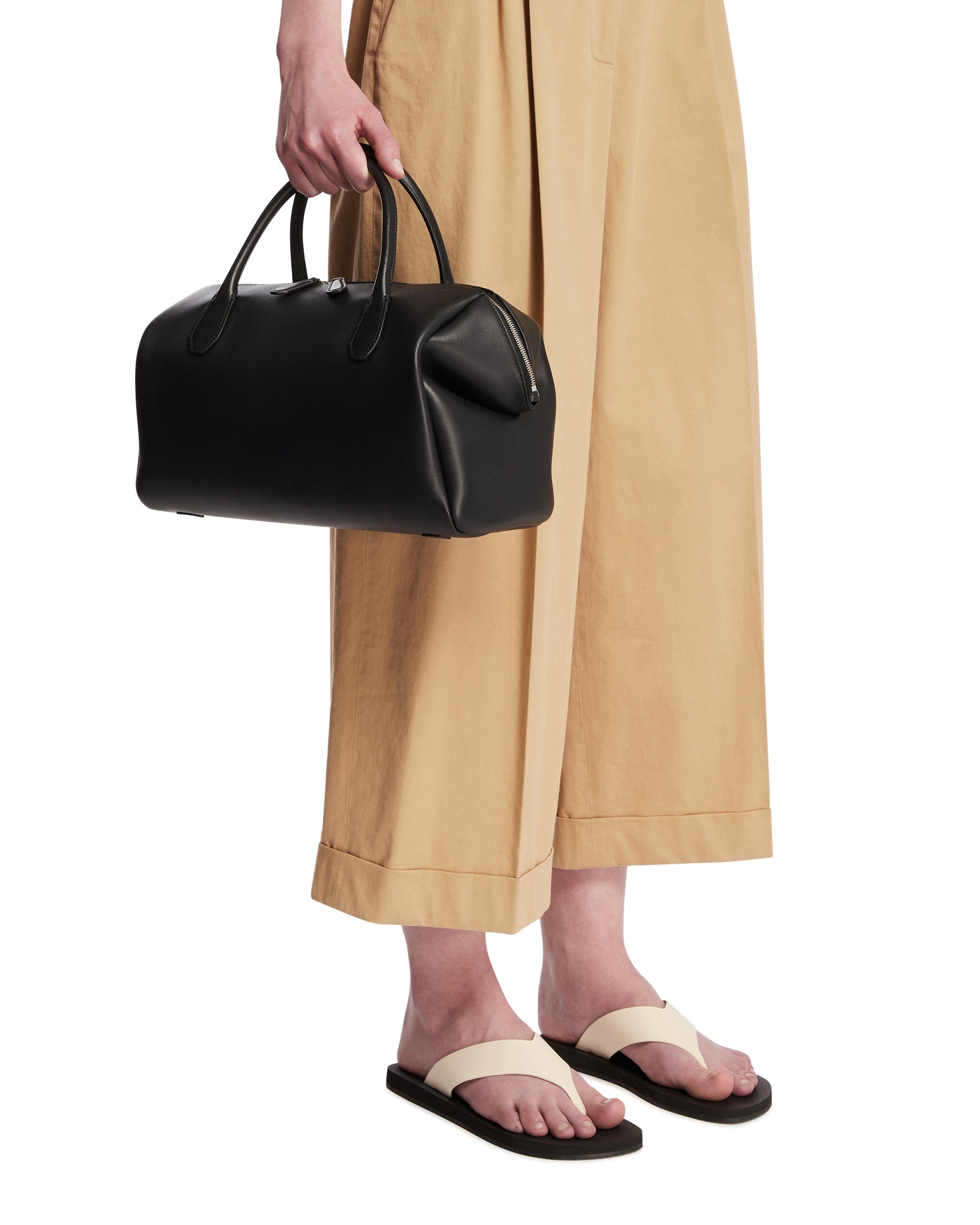 Black Faye Leather Bag The row – Гарантія оригінальності – детальний вид
