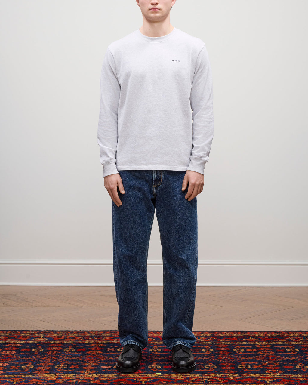 Long-Sleeve Micro Logo Tee Aime leon dore – Гарантія оригінальності – детальний вид