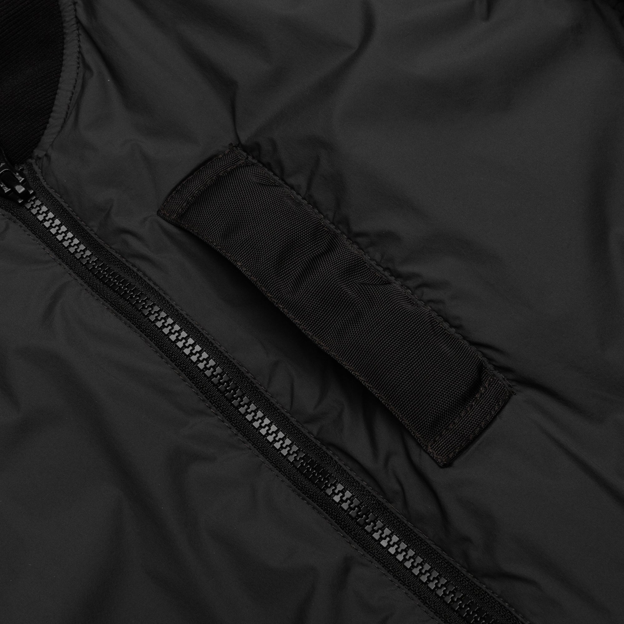 Skin Touch Nylon Bomber Jacket Stone island – Гарантія оригінальності – детальний вид