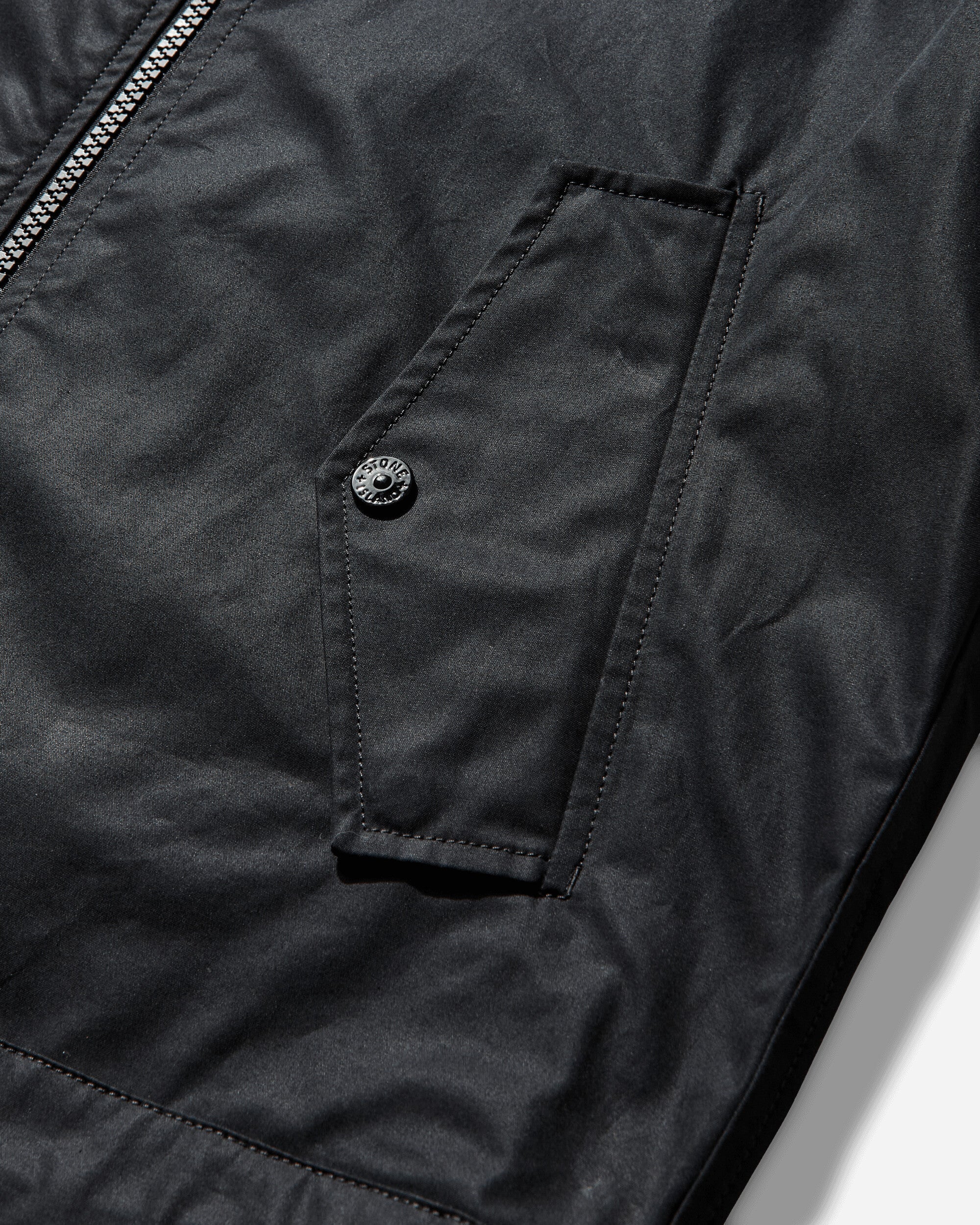 Оригінальна Mens Ghost All-Weather Cotton Canvas Hooded Jacket Black Stone island – детальний вид